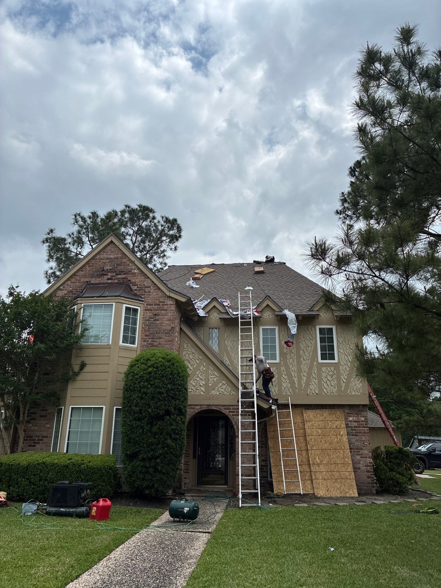 Roof Replacement in Houston TX by Roof Repair Company