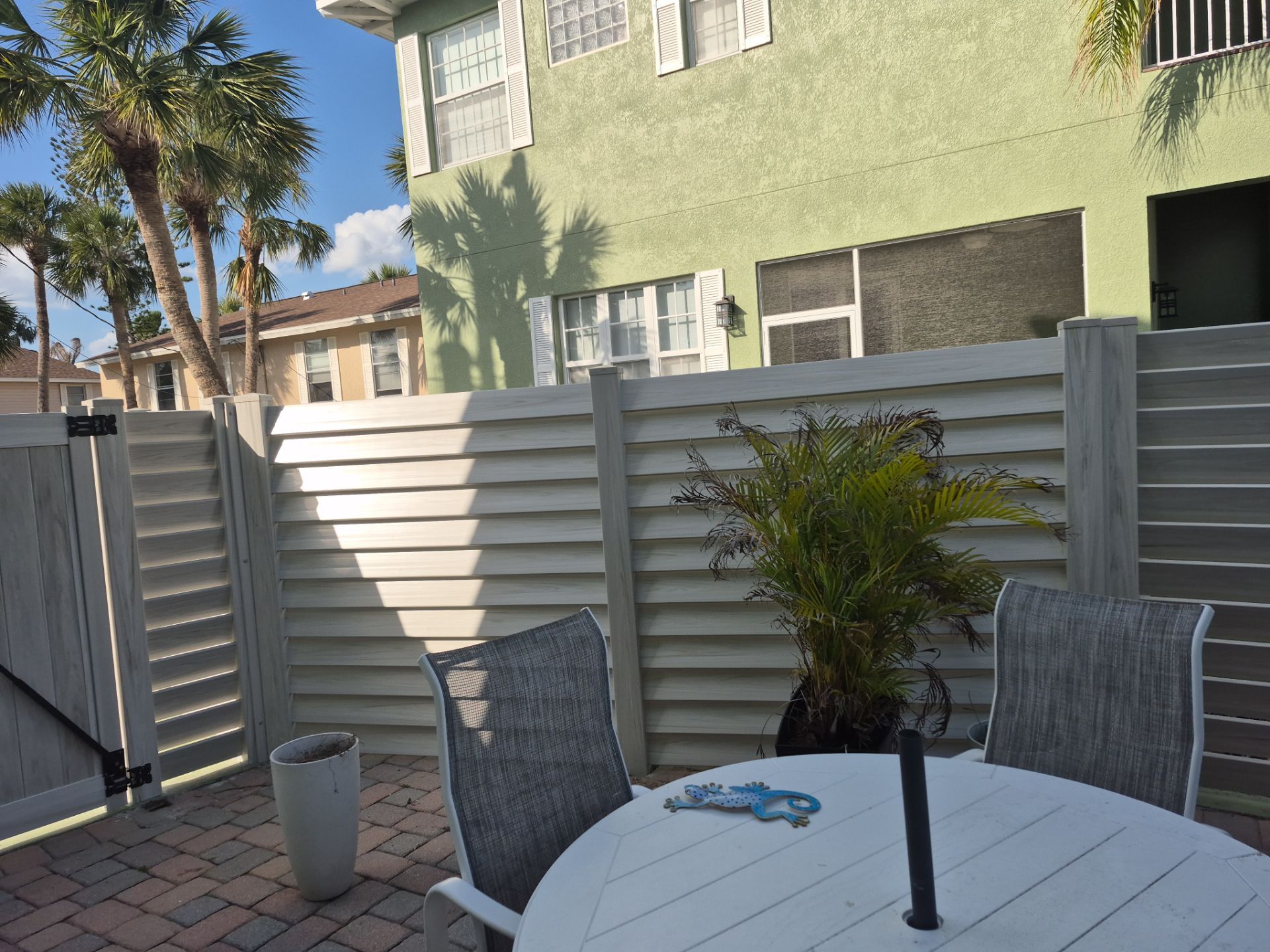 363 tierra mar ln by H&Y Fence