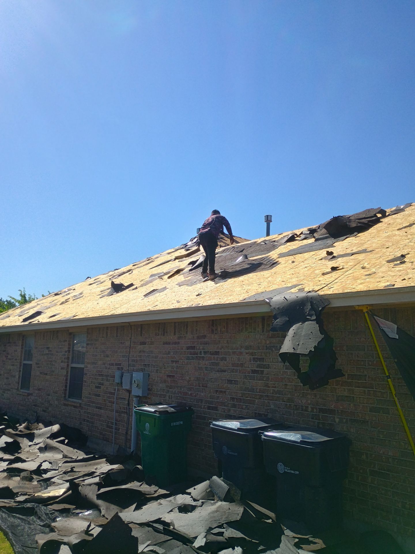 Oklahoma City Full Residential Roof Replacement with GAF Architectural Shingles by BANA Roofing and Solar Supply