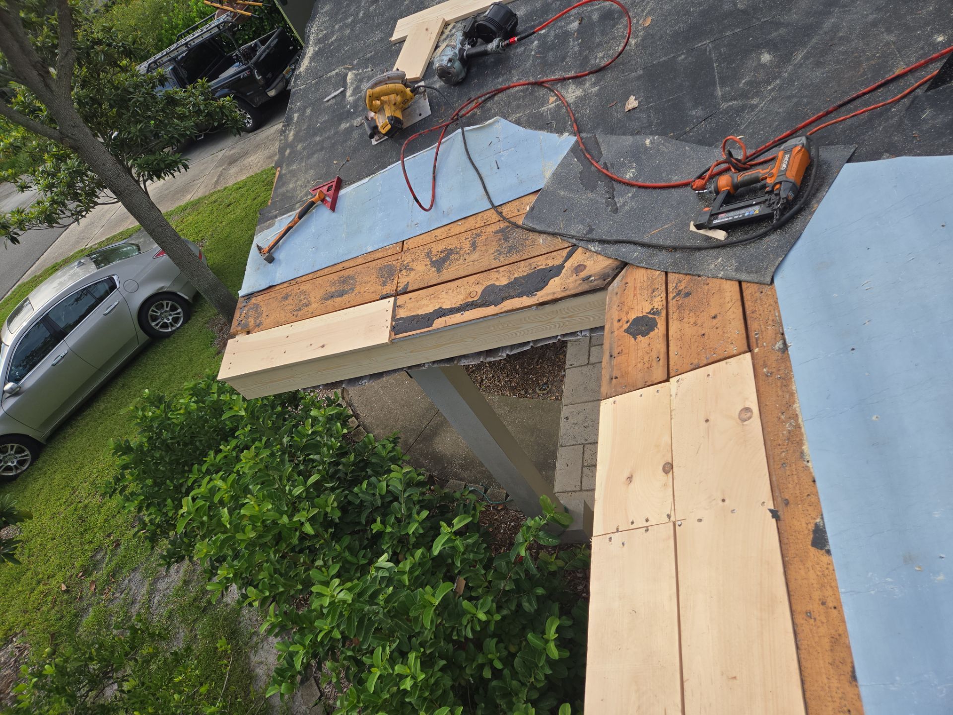 Project in St. Petersburg 33710 by Mitchell Roofing Company LLC 
