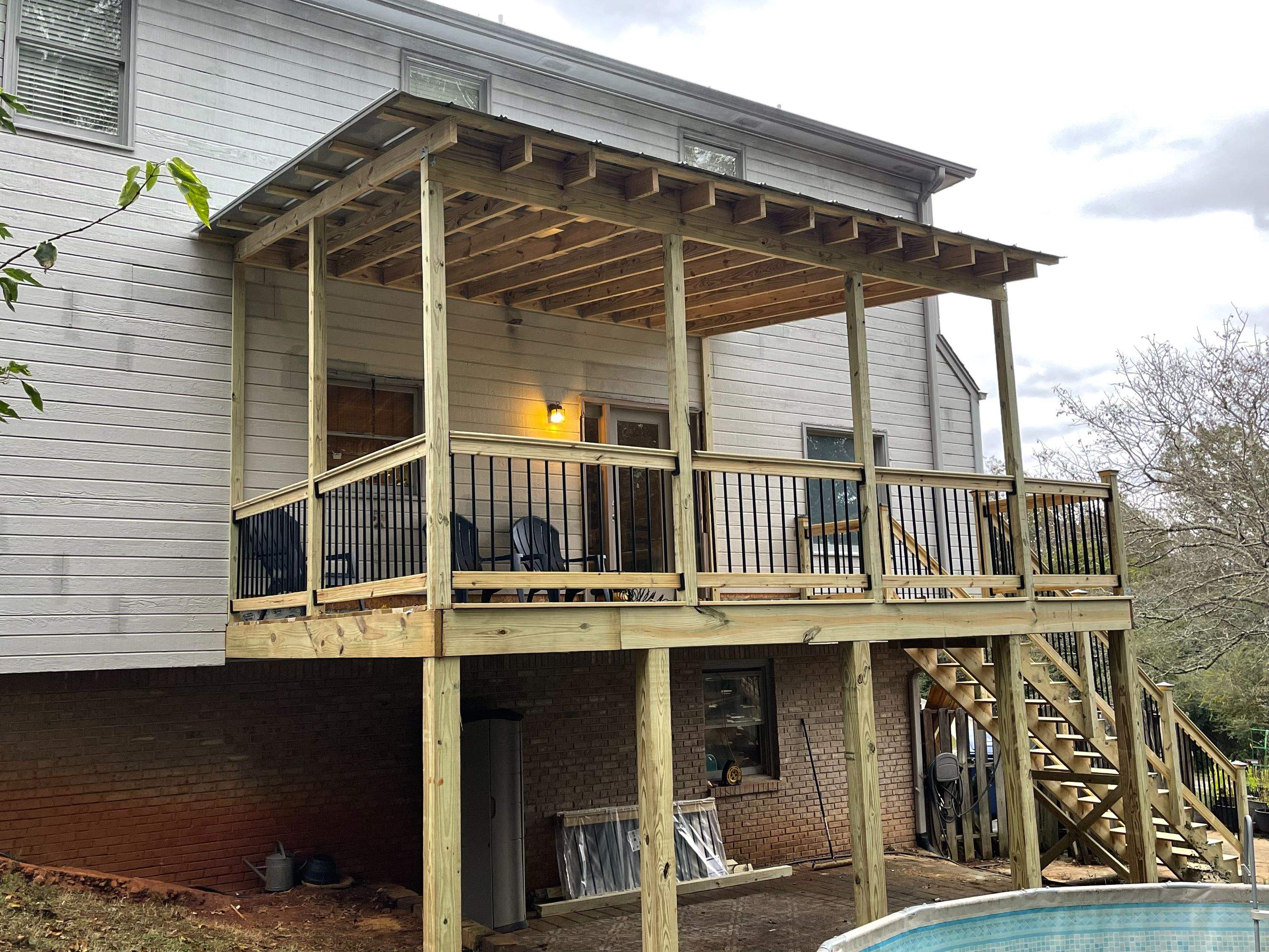 Balmoral Estates Screened Deck  by Pillar and Pine