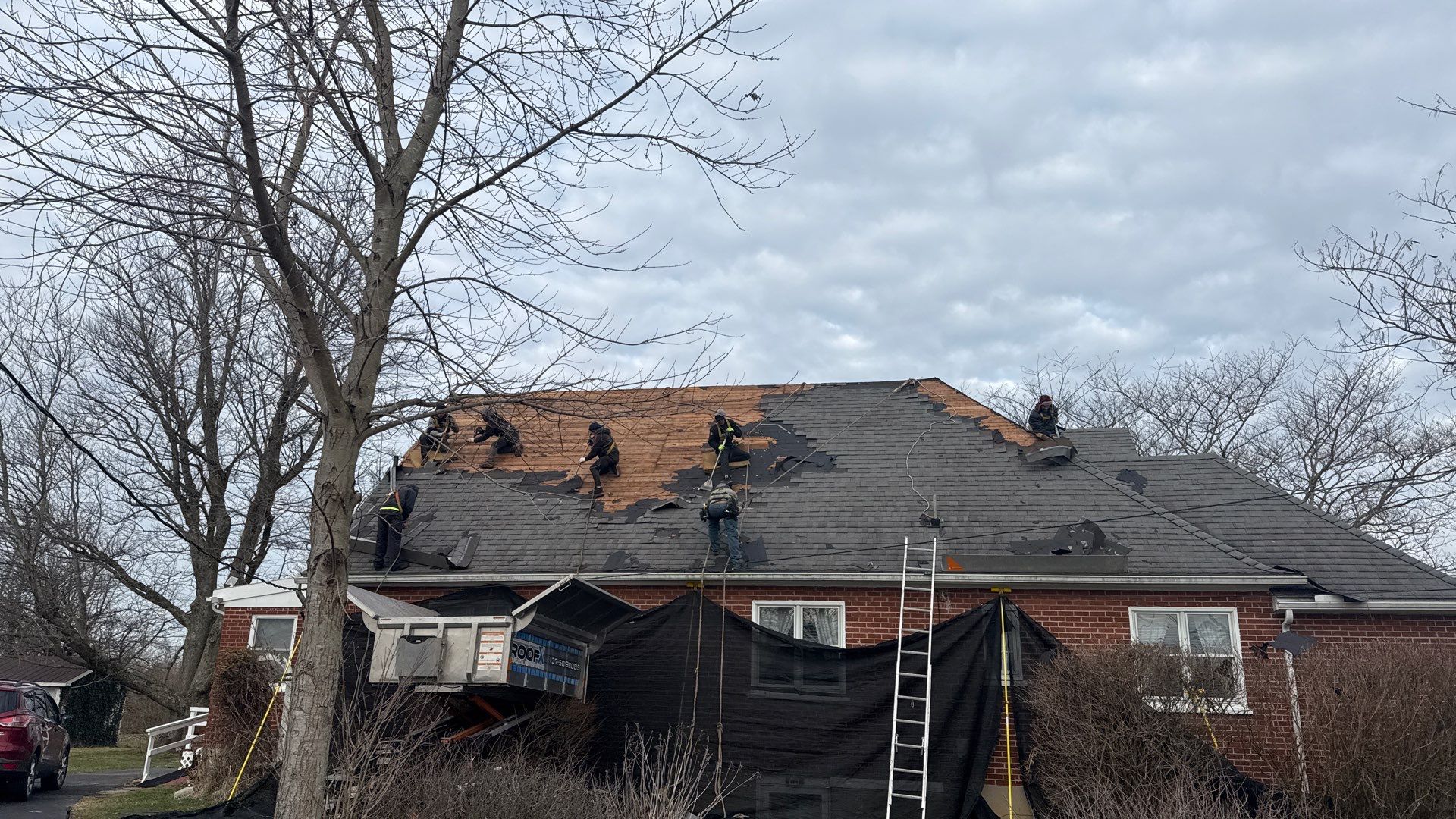 Residential Roofing Installation using Timberline HDZ Shingles - Pewter Gray by RoofX 
