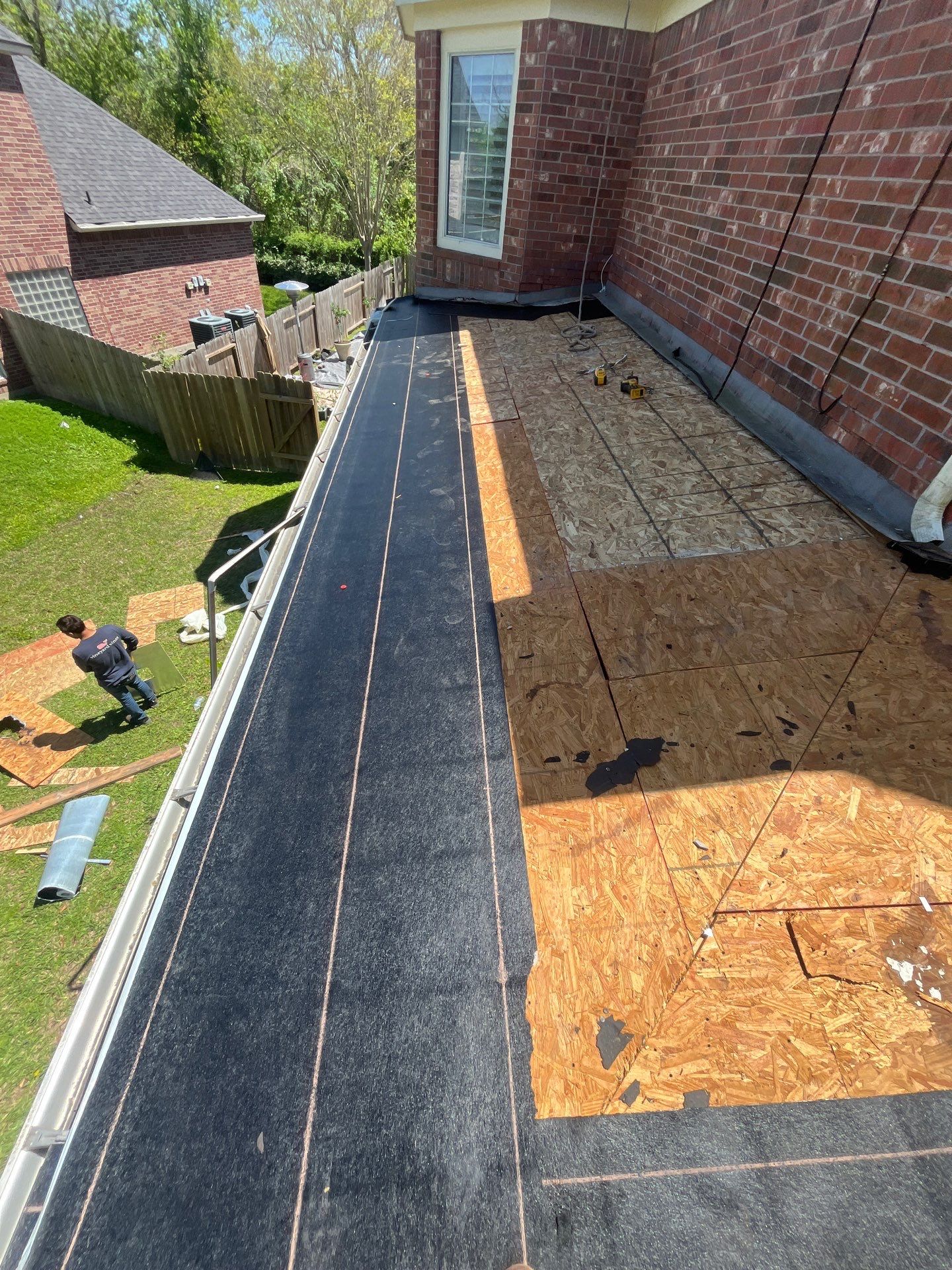 Residential Roofing Installation using Owen's Corning Duration (Lifetime) Shingles by Roof Repair Company