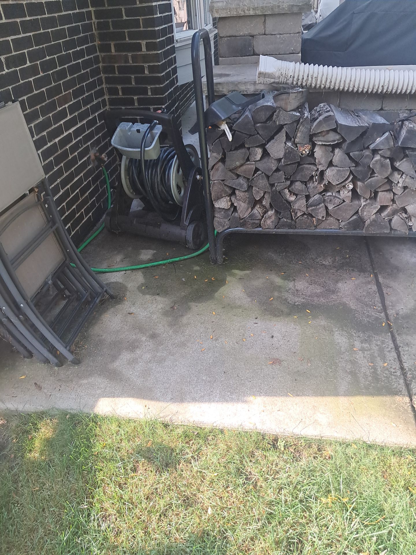 Exterior House Washing, Window Cleaning & Hardscape Maintenance by Northern Power Washing LLC.