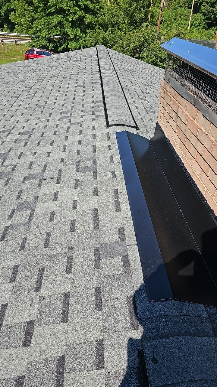ATLAS PINNACLE COLOR: HEARTHSTONE by Eagle Eye Roofing