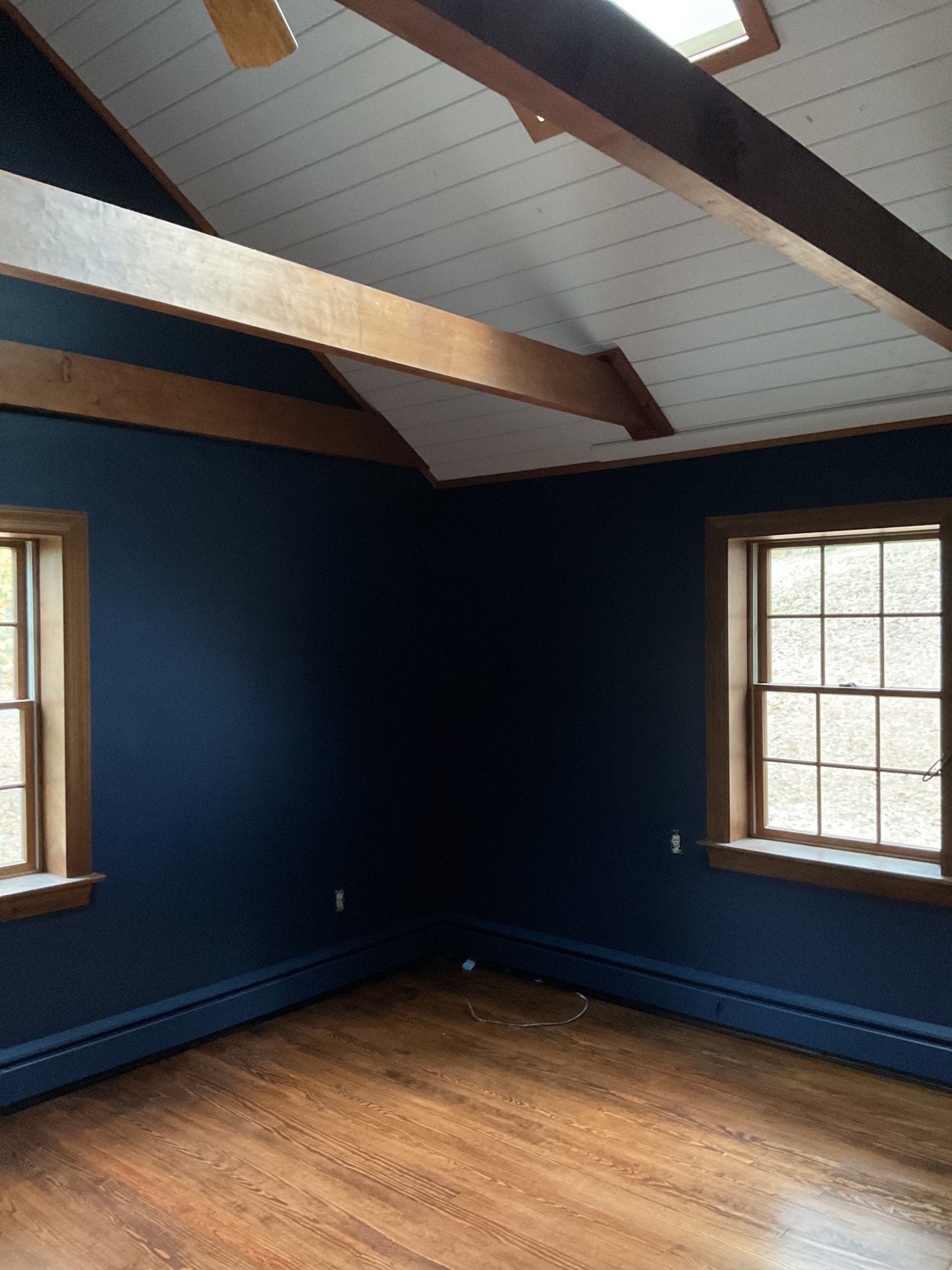 Full Interior Transformation in Media by Groovy Hues