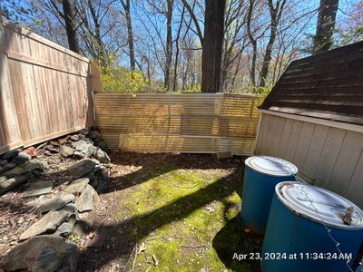 Fence Installation using Privacy Vinyl Fence