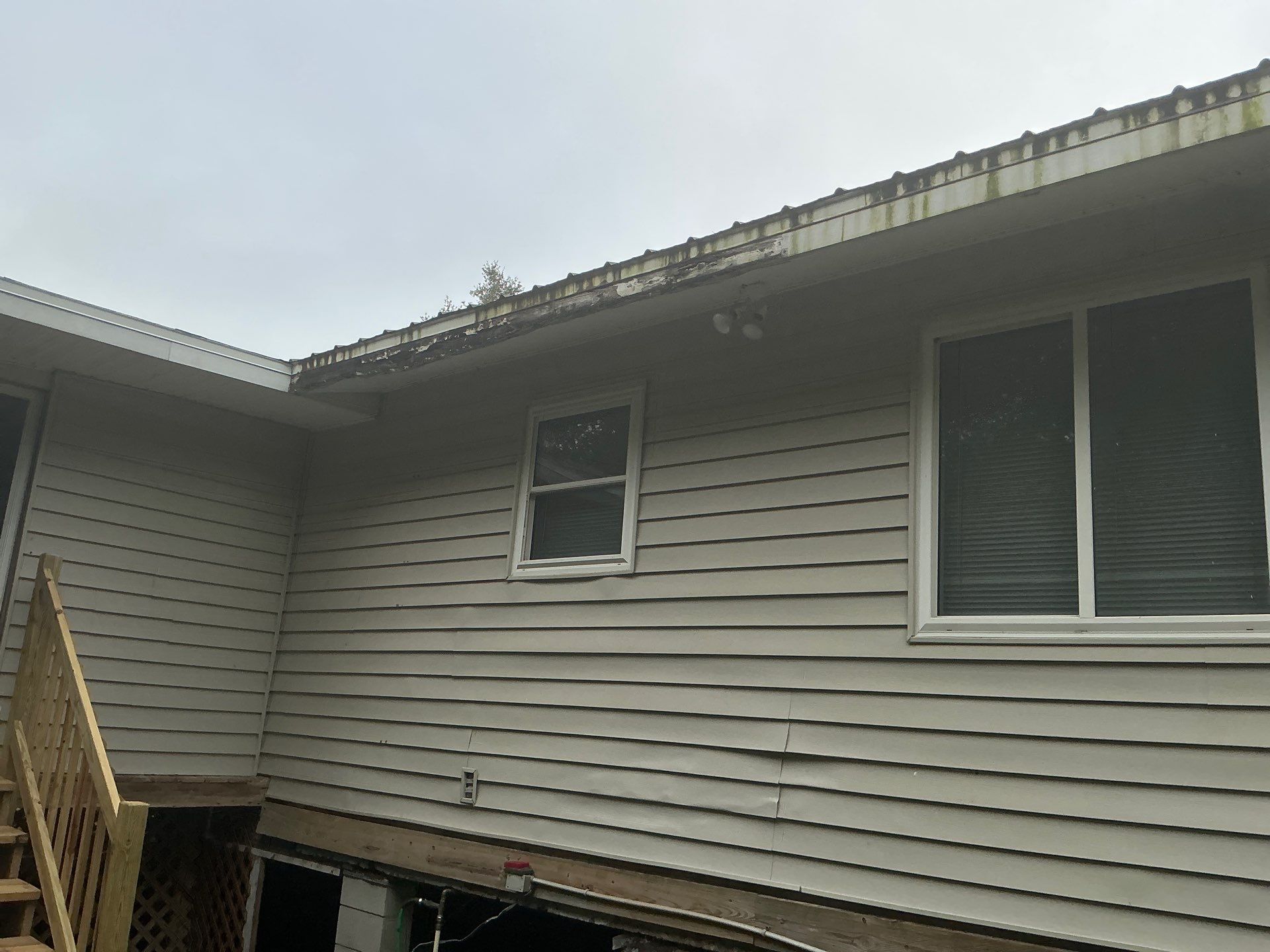 Seamless Aluminum Gutter Installation using 6 Inch Seamless Gutters in North Fort Myers FL by Gutter Professors