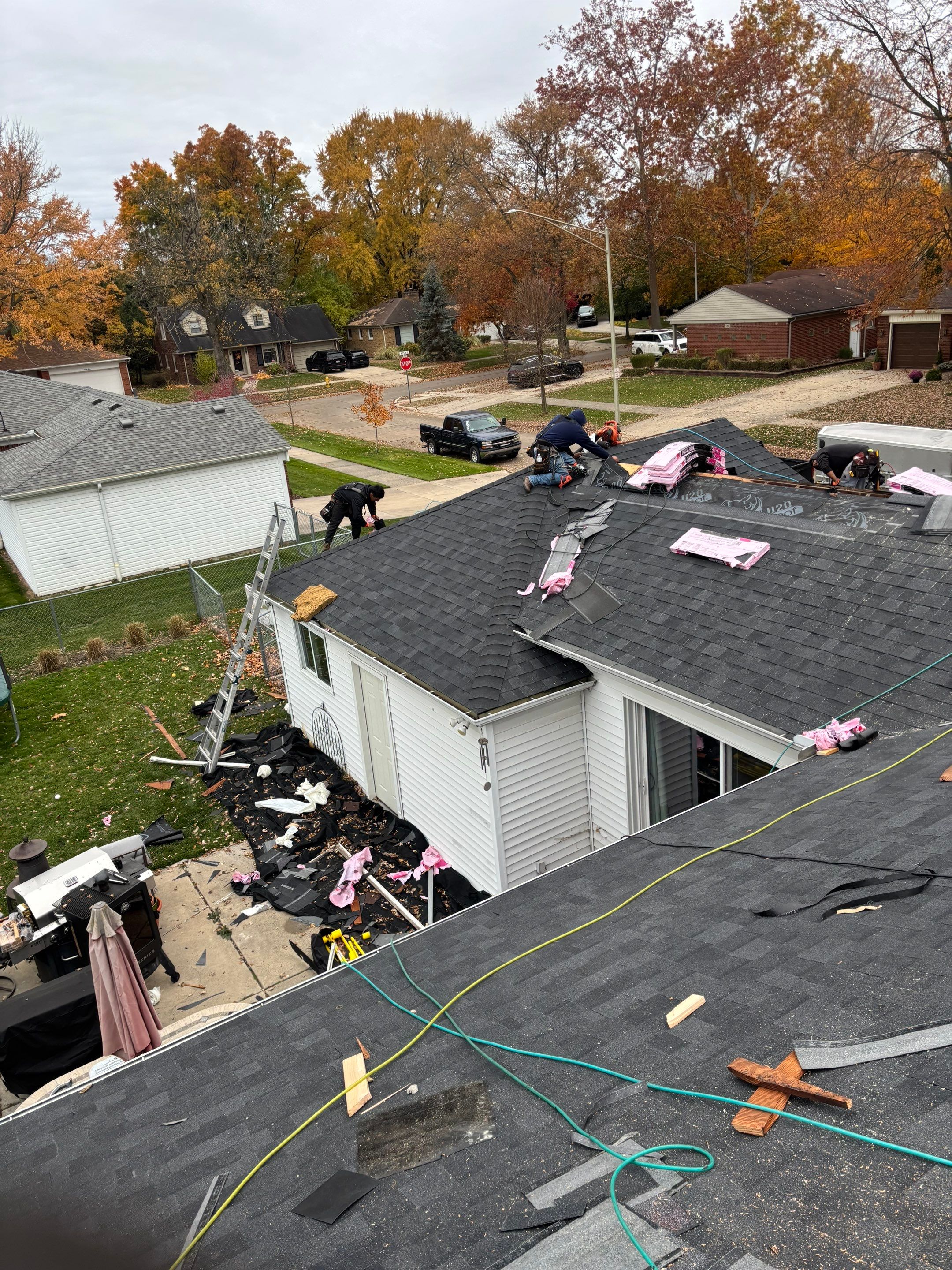 Roof Replacement using Owens Corning Onyx Black by 180 Contractors