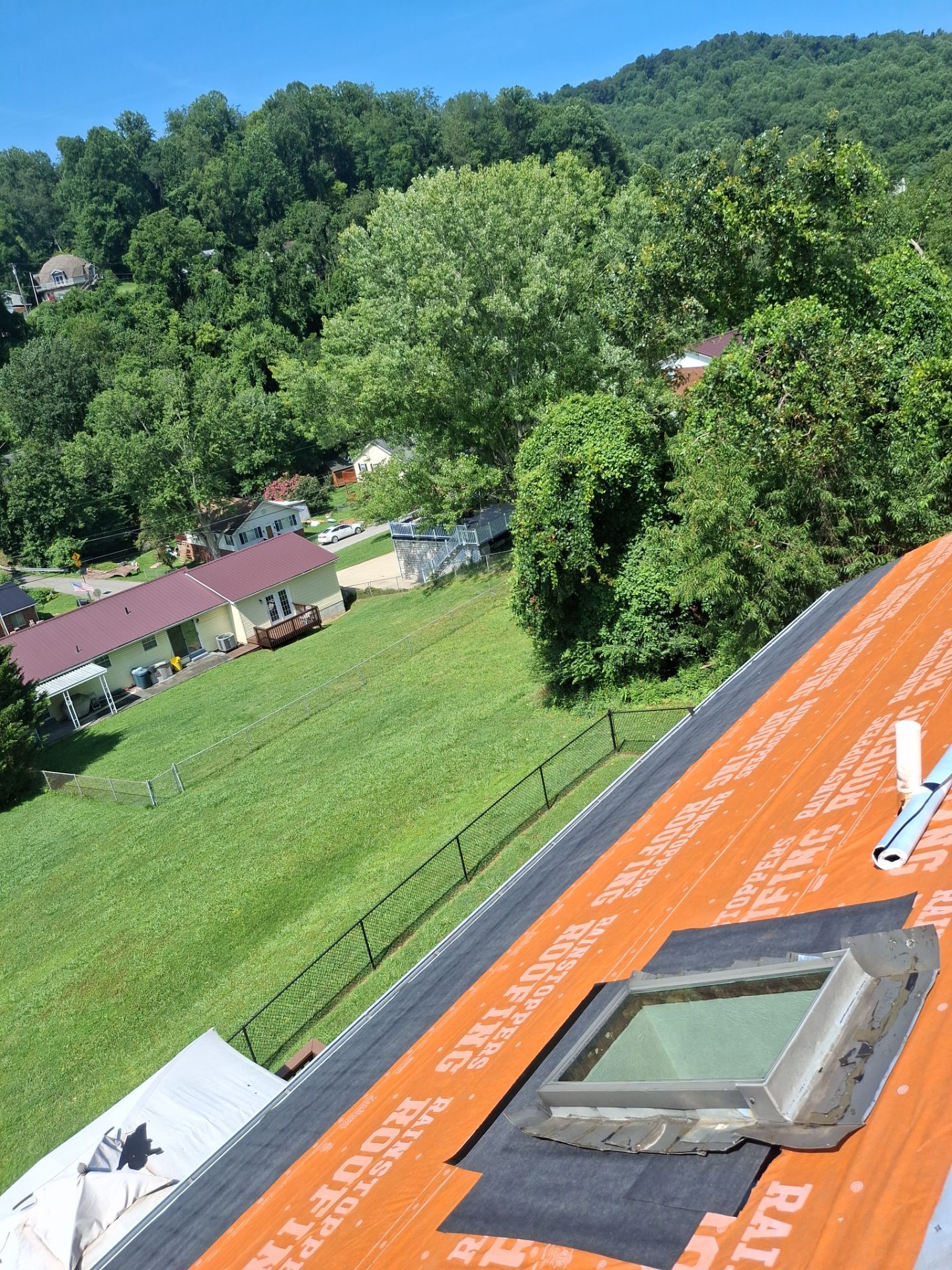 Residential Roofing Installation using GAF Timberline HDZ Charcoal by Rainstoppers Roofing