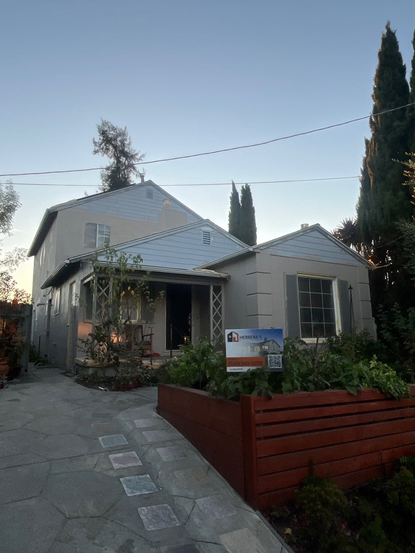 Exterior repaint-siding and stucco by Herrera’s Bay Area Painting inc.