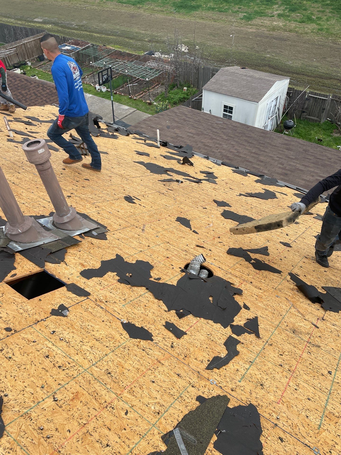Residential Roofing Installation using Owen's Corning Duration (Lifetime) Shingles by Roof Repair Company