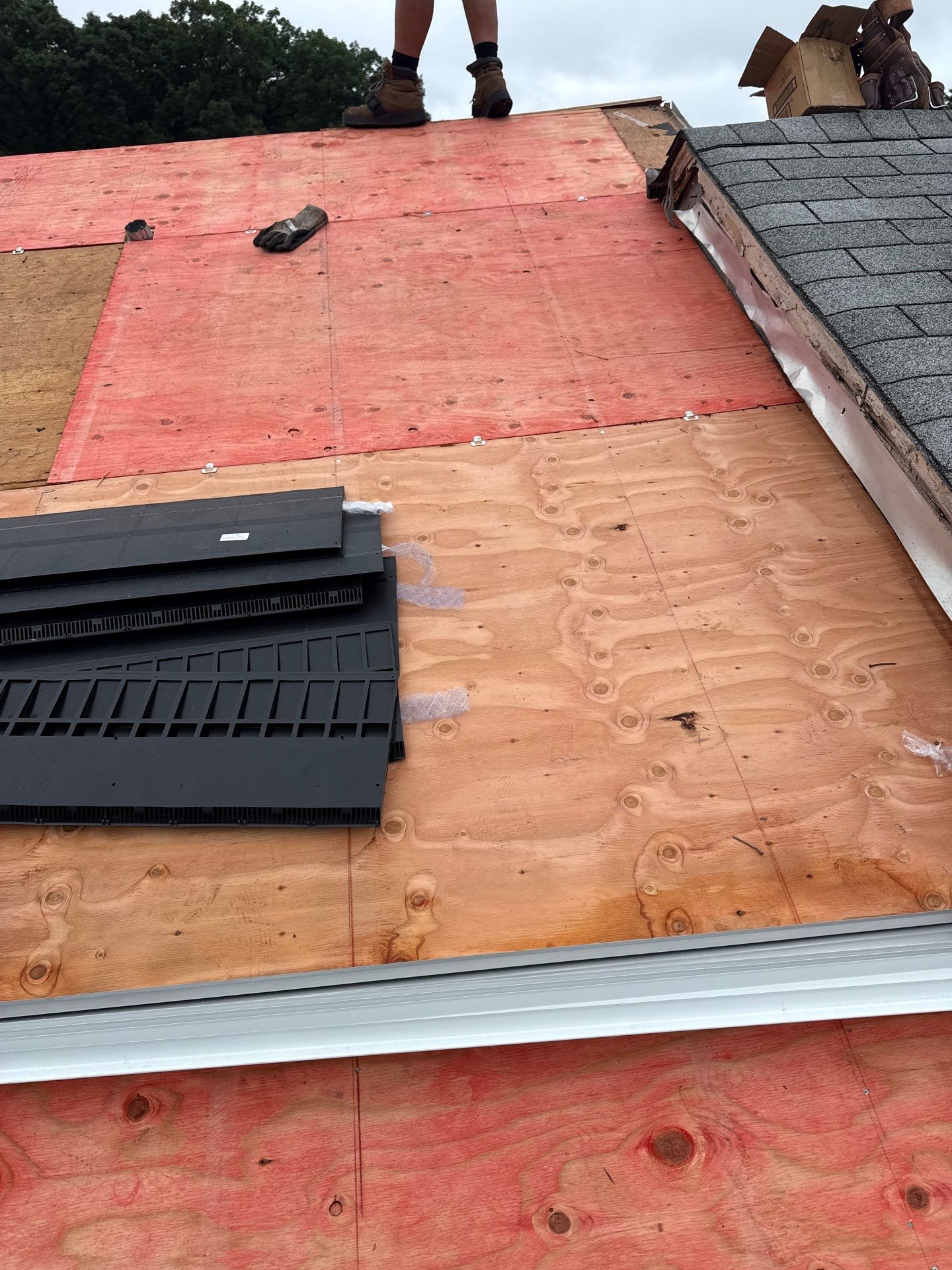 Woodbridge: Residential Roof Replacement with CertainTeed Landmark PRO in Max Def Georgetown Gray by RM Banning, Inc.