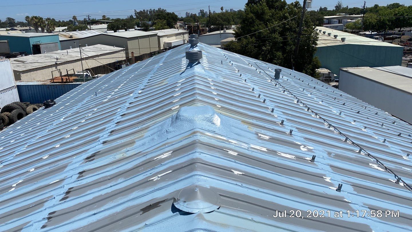 MR Roofing system using Conklin Benchmark/PUMA XL fabric and coating by Straight Edge Roofing Inc