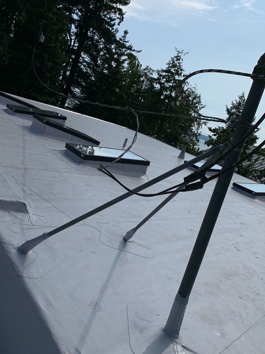 Tulalip Residence Duro-Fleece Re-roof by Alternative Roofing Systems Inc.