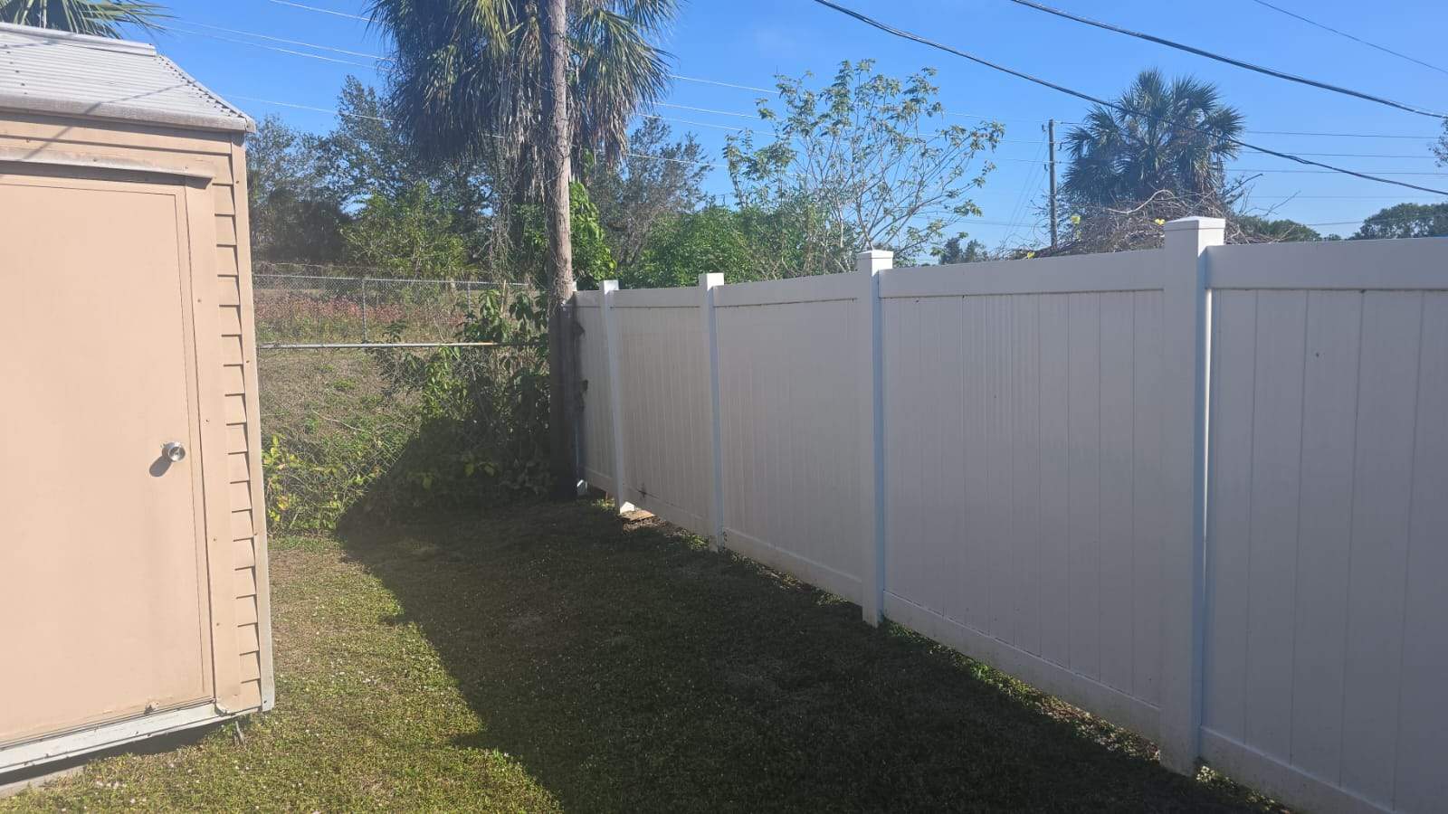 Vinyl and Chain Link Combo in Venice by True Fence LLC