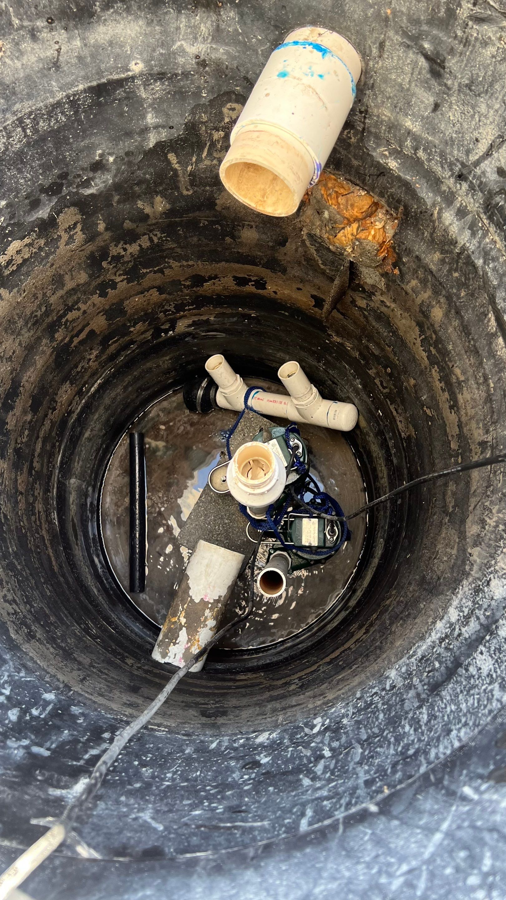 Isles of Capri Condo Parking Garage Drainage System Cleaning by APS Power & Water
