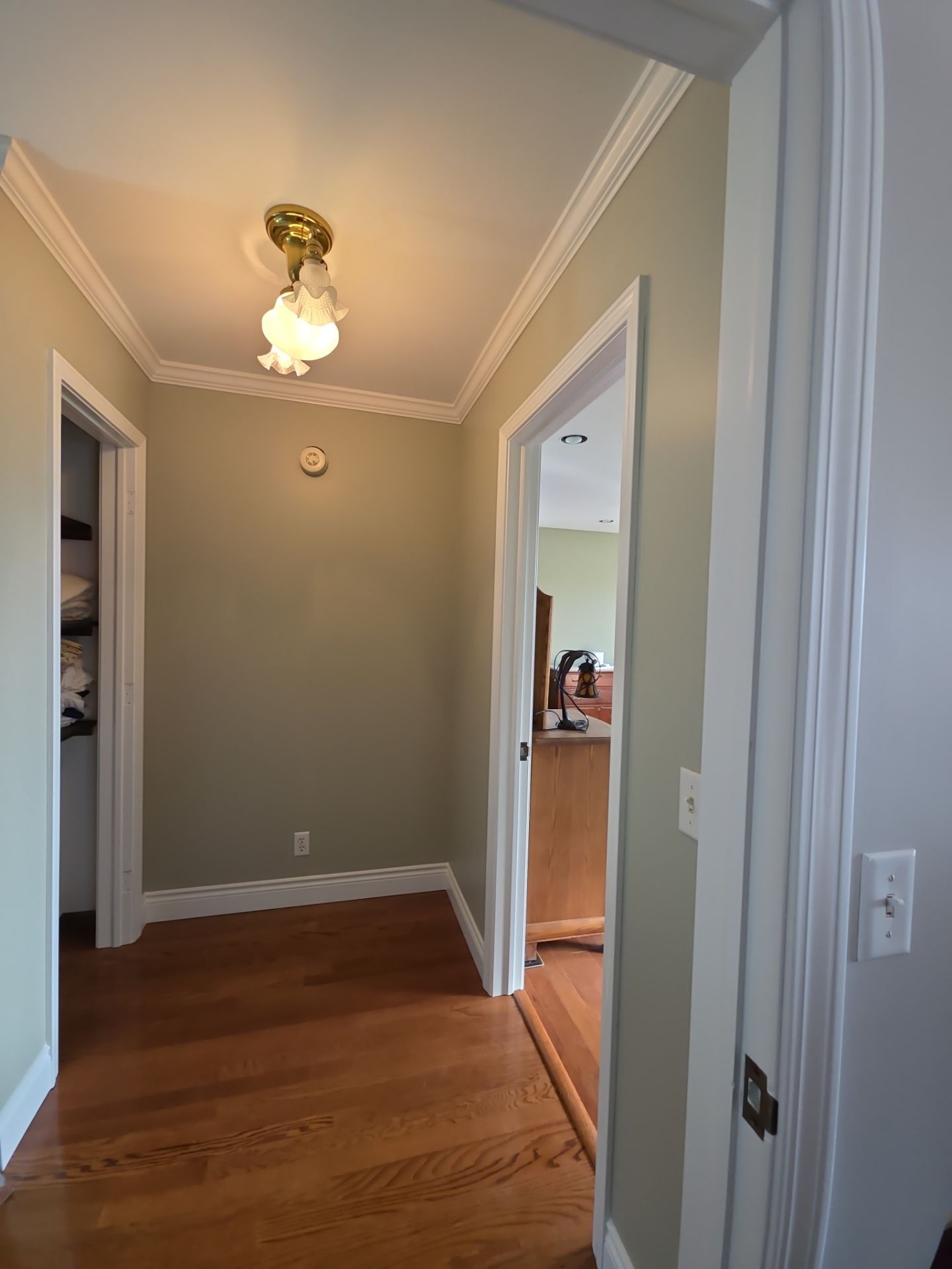 Interior Repaint & Trim Refinishing – Spring Lake, Michigan by Gordon Painting
