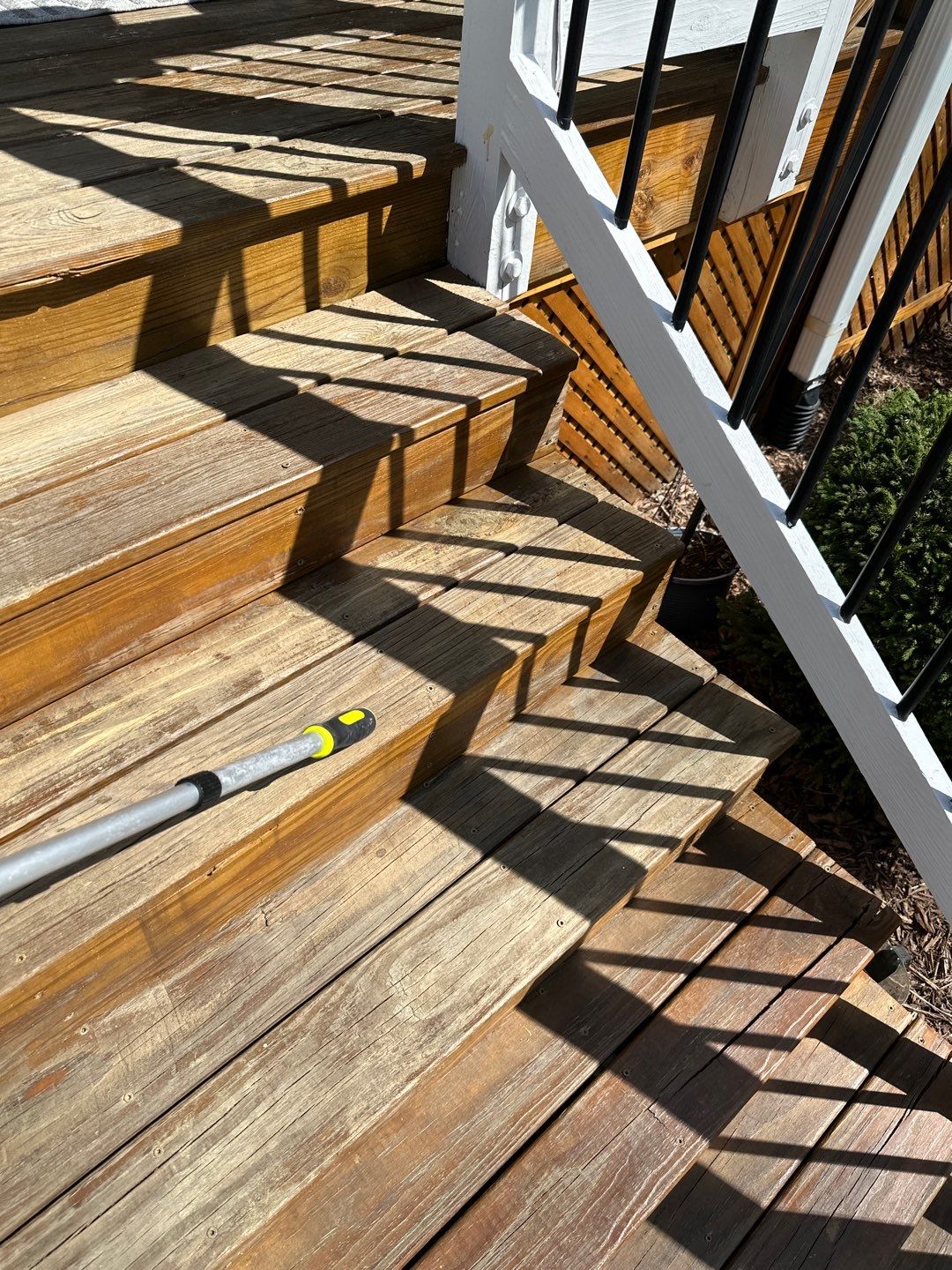 Weathered Deck using AcryFin by DuraSeal