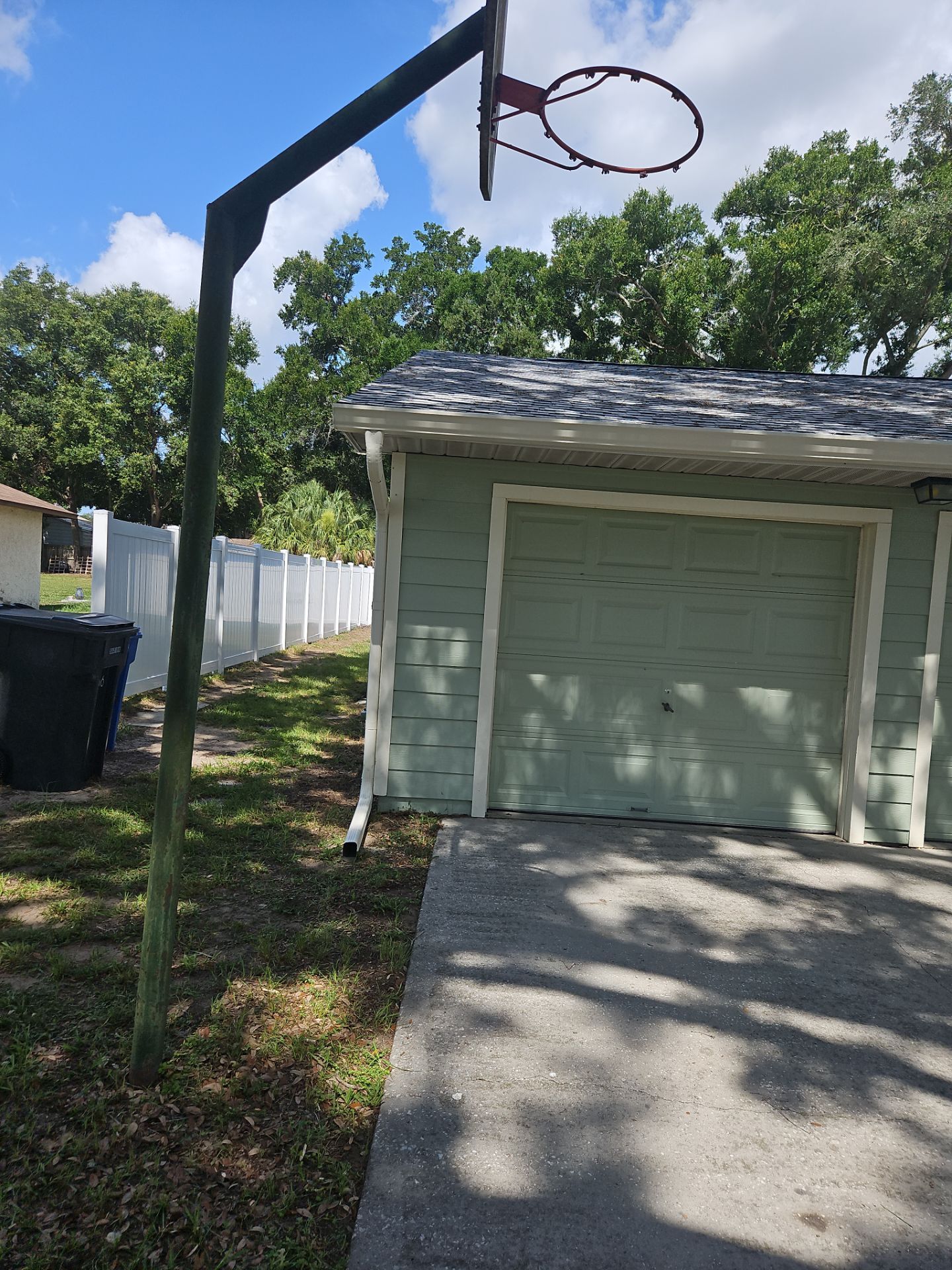 6-inch Cameo Gutters using K-Style Seamless Gutters in Saffner FL by Gutter Professors
