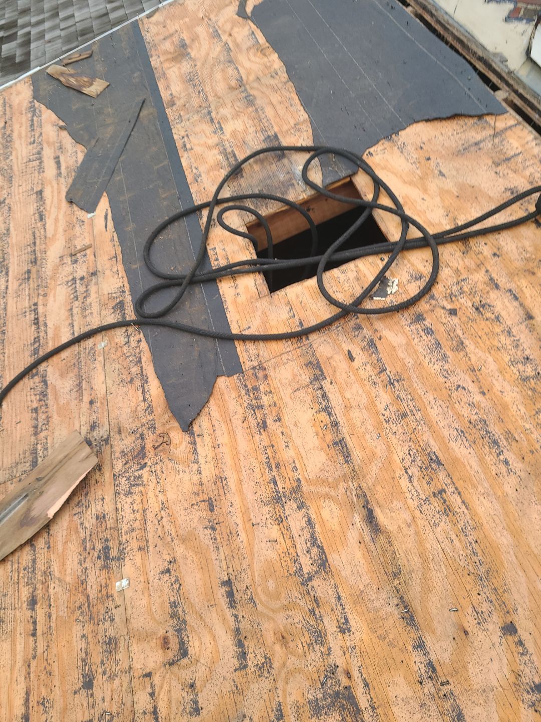 Arlington: Residential Roof Replacement with Perfection CCA-Treated Cedar Shakes by RM Banning, Inc.