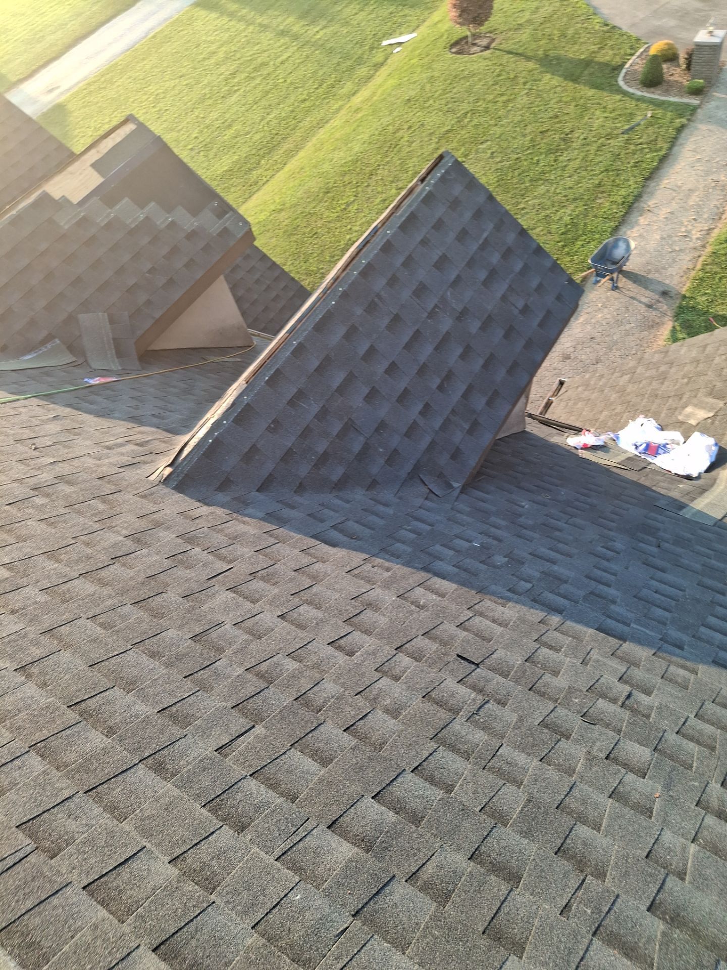 Residential Roofing Installation using GAF Timberline HDZ Charcoal by Rainstoppers Roofing