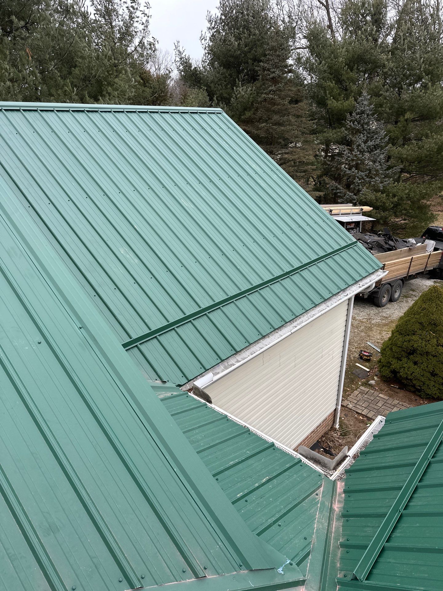 Alpha Rib, Color: Forest Green by Eagle Eye Roofing