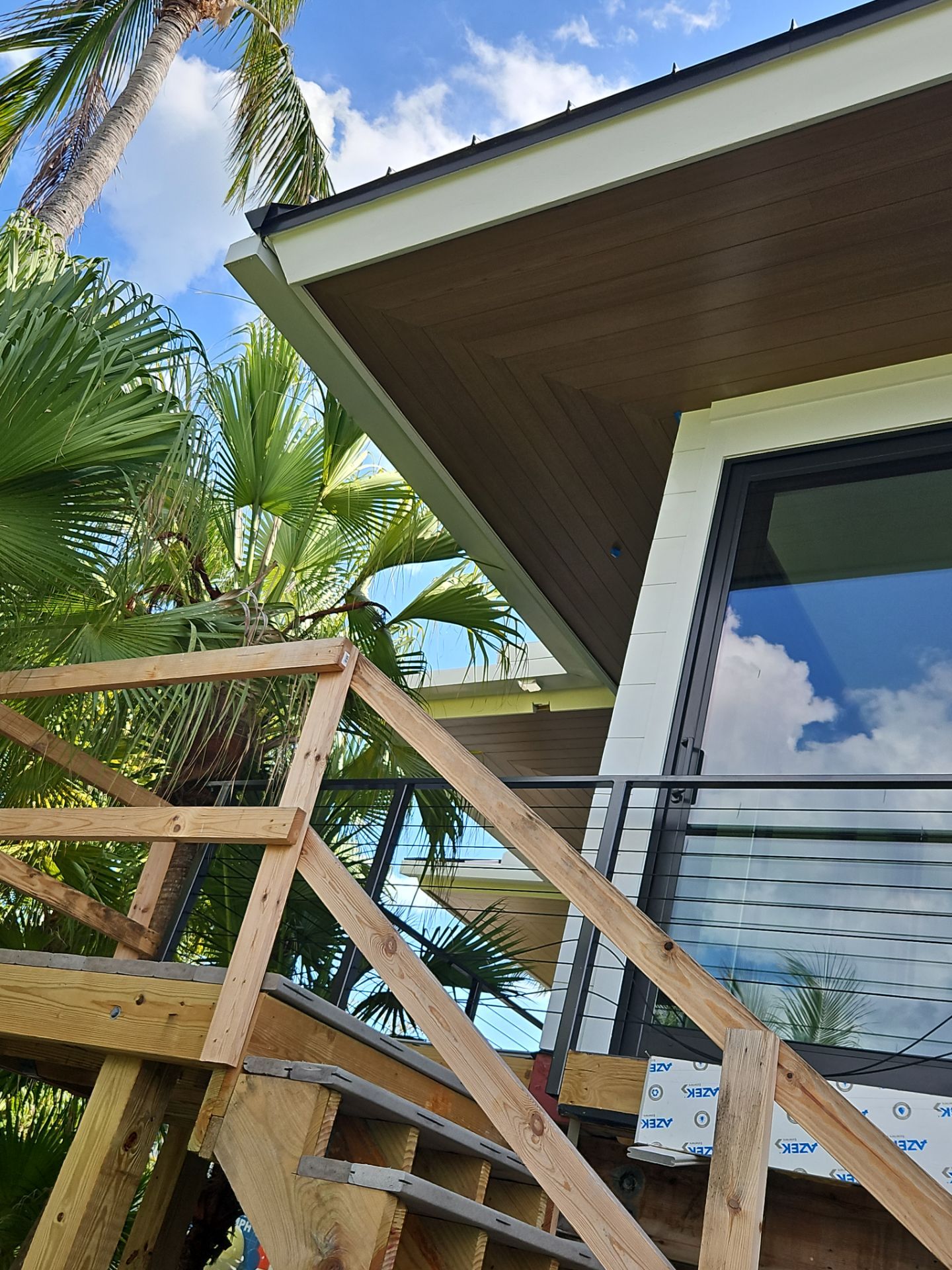 7-Inch Smooth Box Seamless Gutters using Seamless Gutters and Metal Fascia in Sanibel FL by Gutter Professors