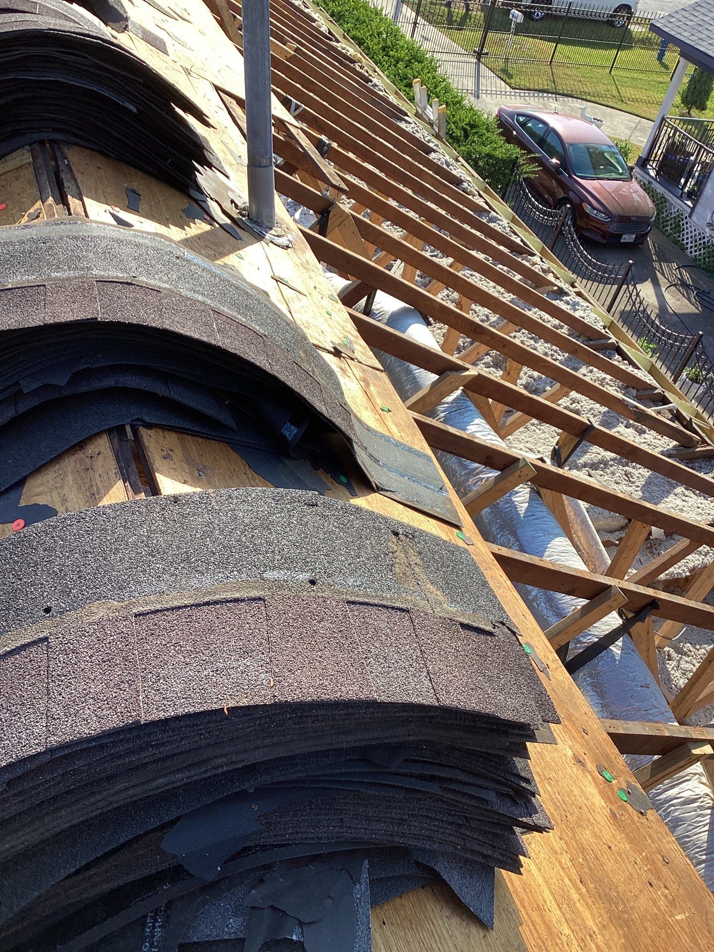 Residential Roofing Installation using Owen's Corning Duration (Lifetime) Shingles by Roof Repair Company
