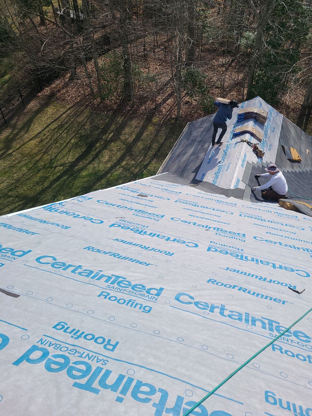 Manassas Landmark Pro Roof in Max Def Charcoal Black by RM Banning, Inc.