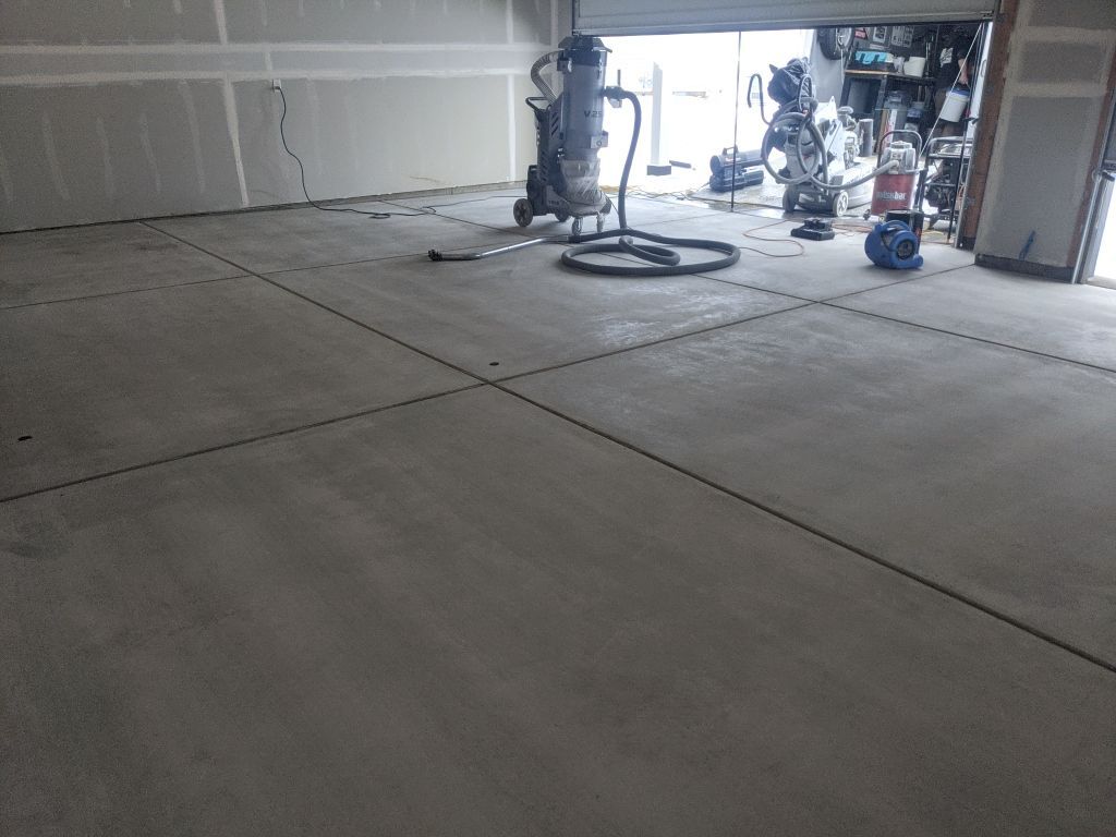 Garage Transformation using Silver Creek by Croc Coatings, LLC