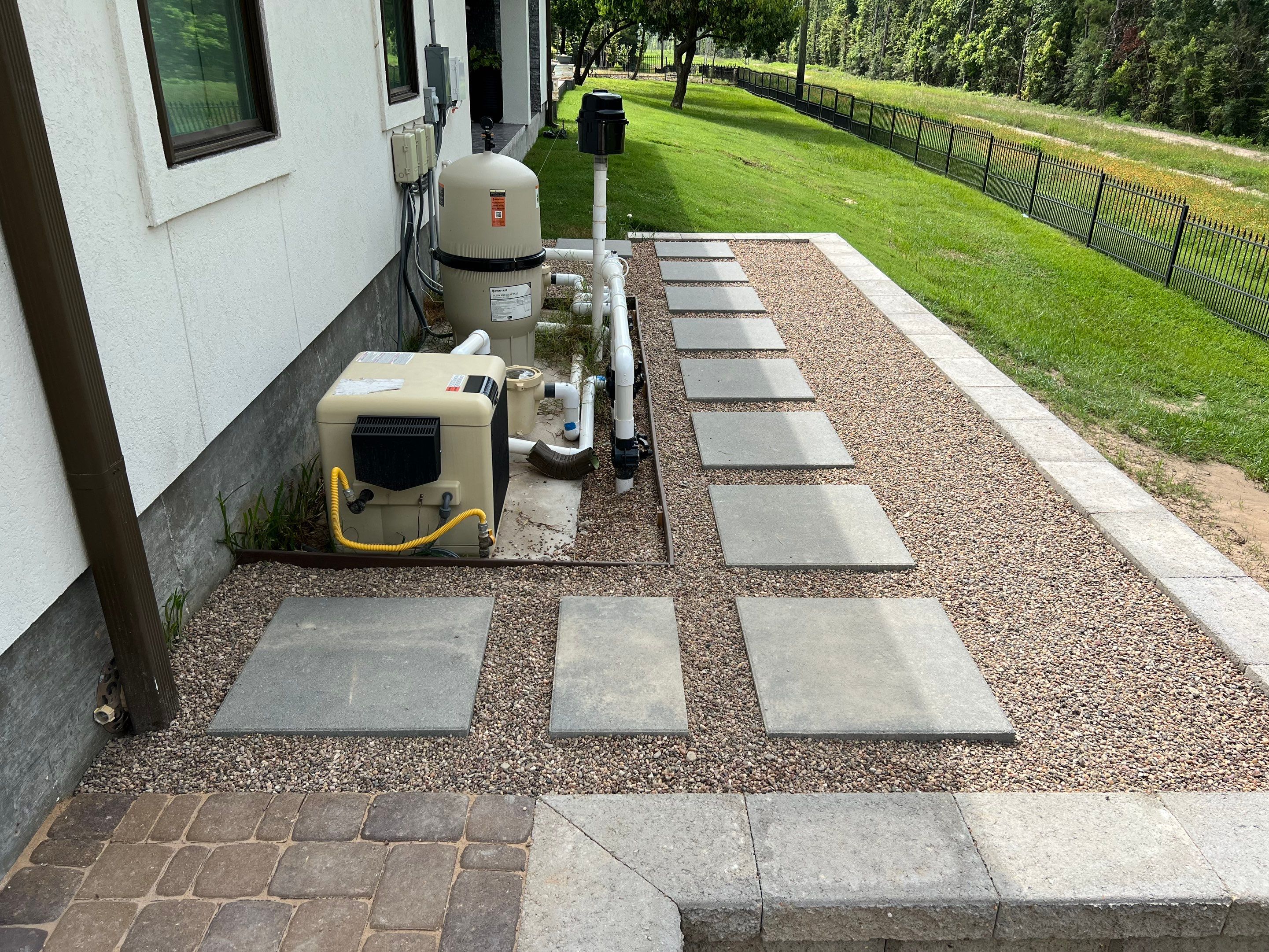 🏡 Duane’s Complete Retainer Wall & Hardscape Walkway by Texas Urban Elements