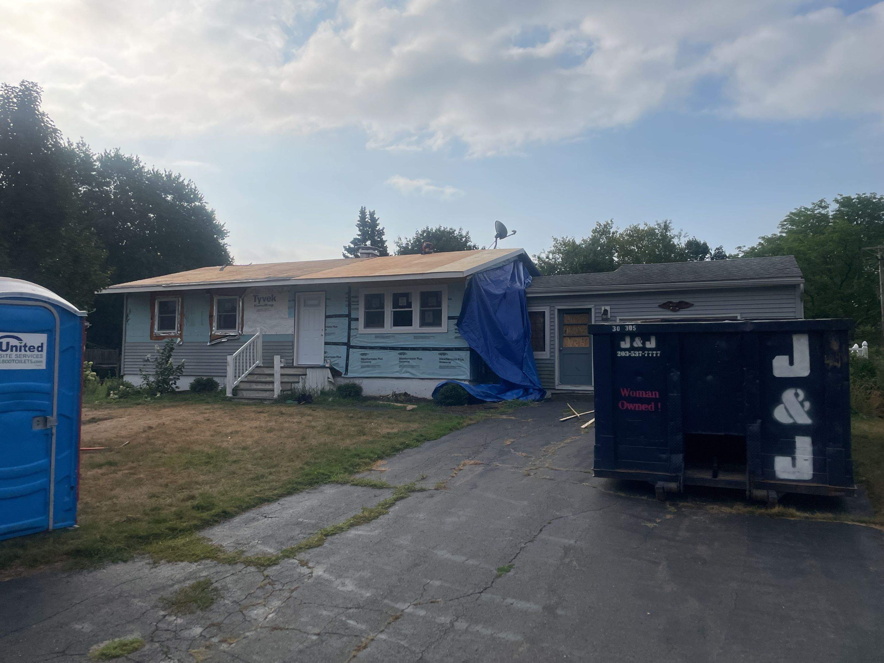 Fire Damage using Certainteed Mainsteet D4 and Owens corning quarry gray by A Plus Exterior