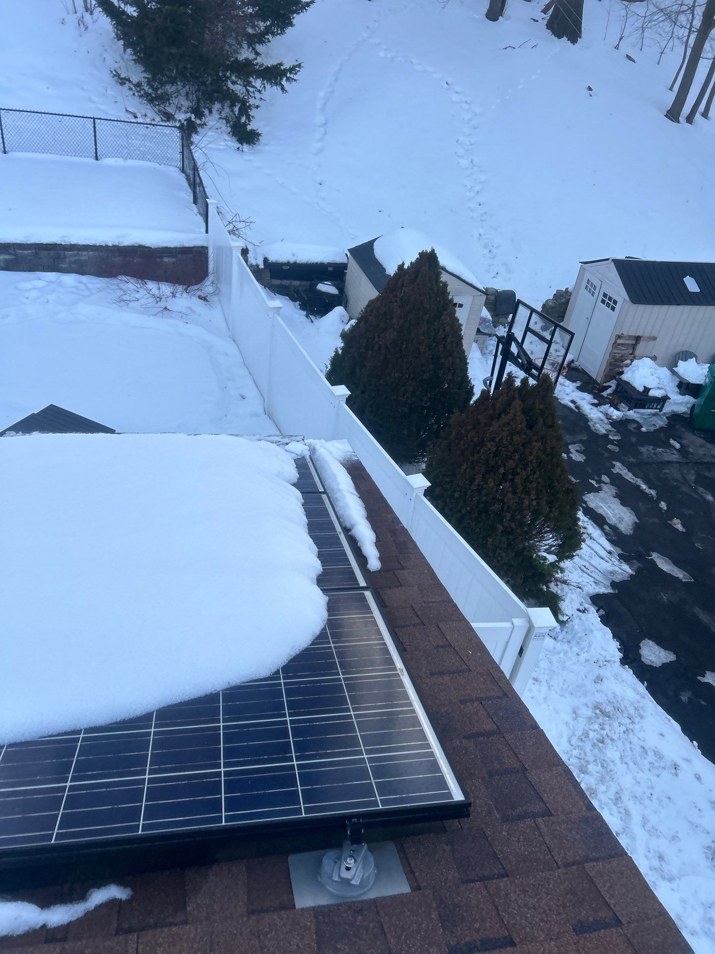 Ice Dam Removal & Snow Removal in Woburn, MA by Mighty Dog Roofing of Greater Middlesex County