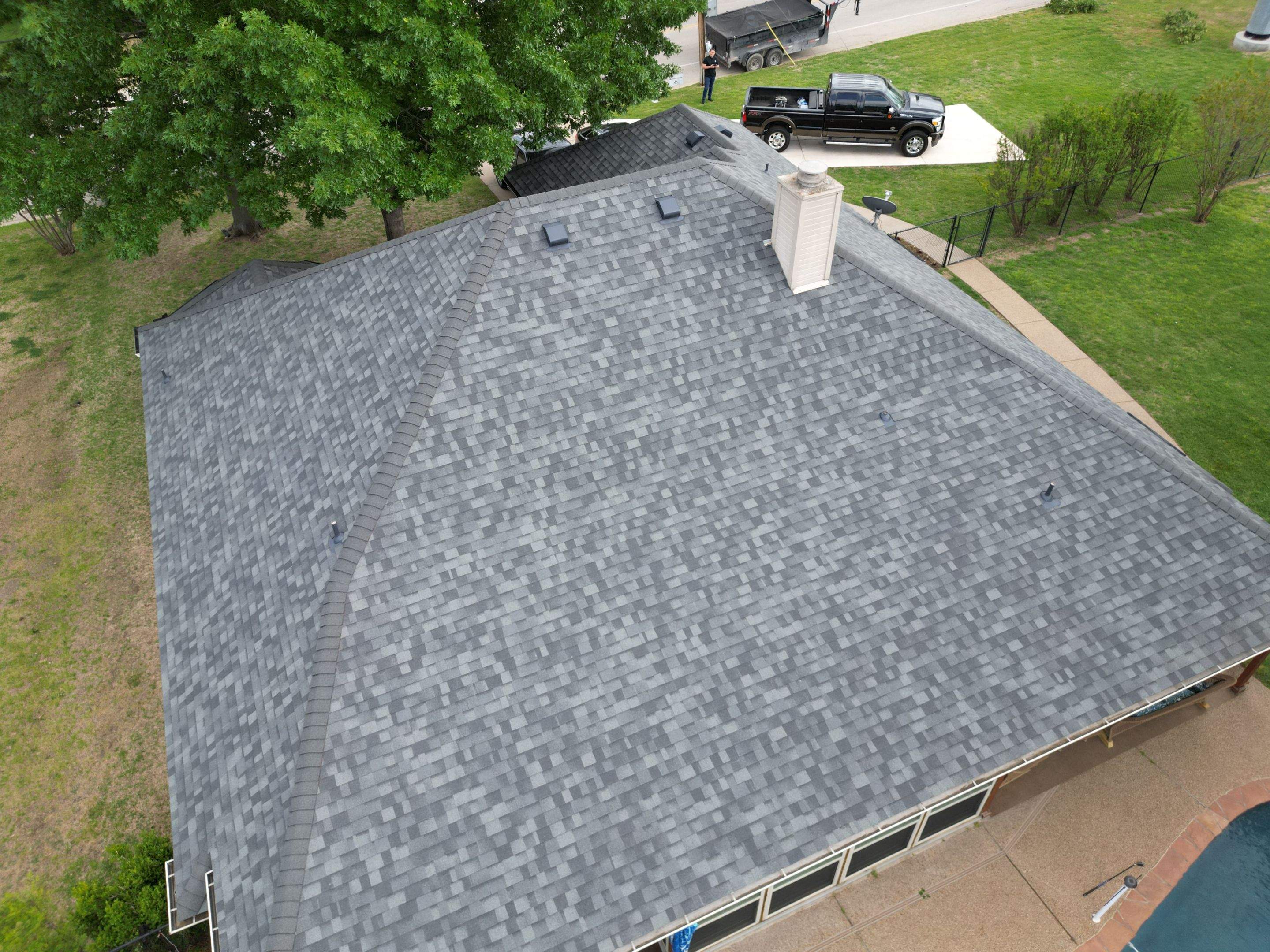 Estate Gray - Owens Corning TruDefinition Duration by RoofsOnly.com