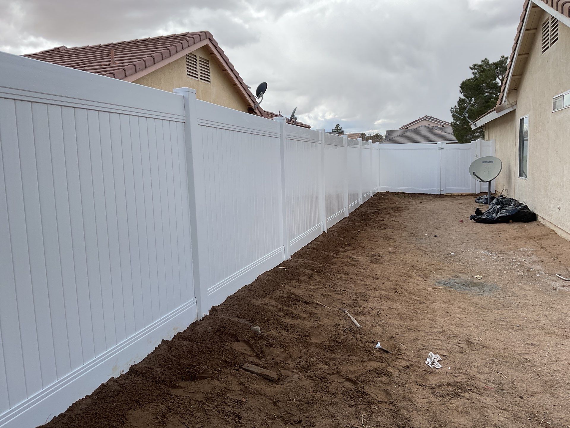 Fence Installation using Vinyl by Fence Guys Inc. 