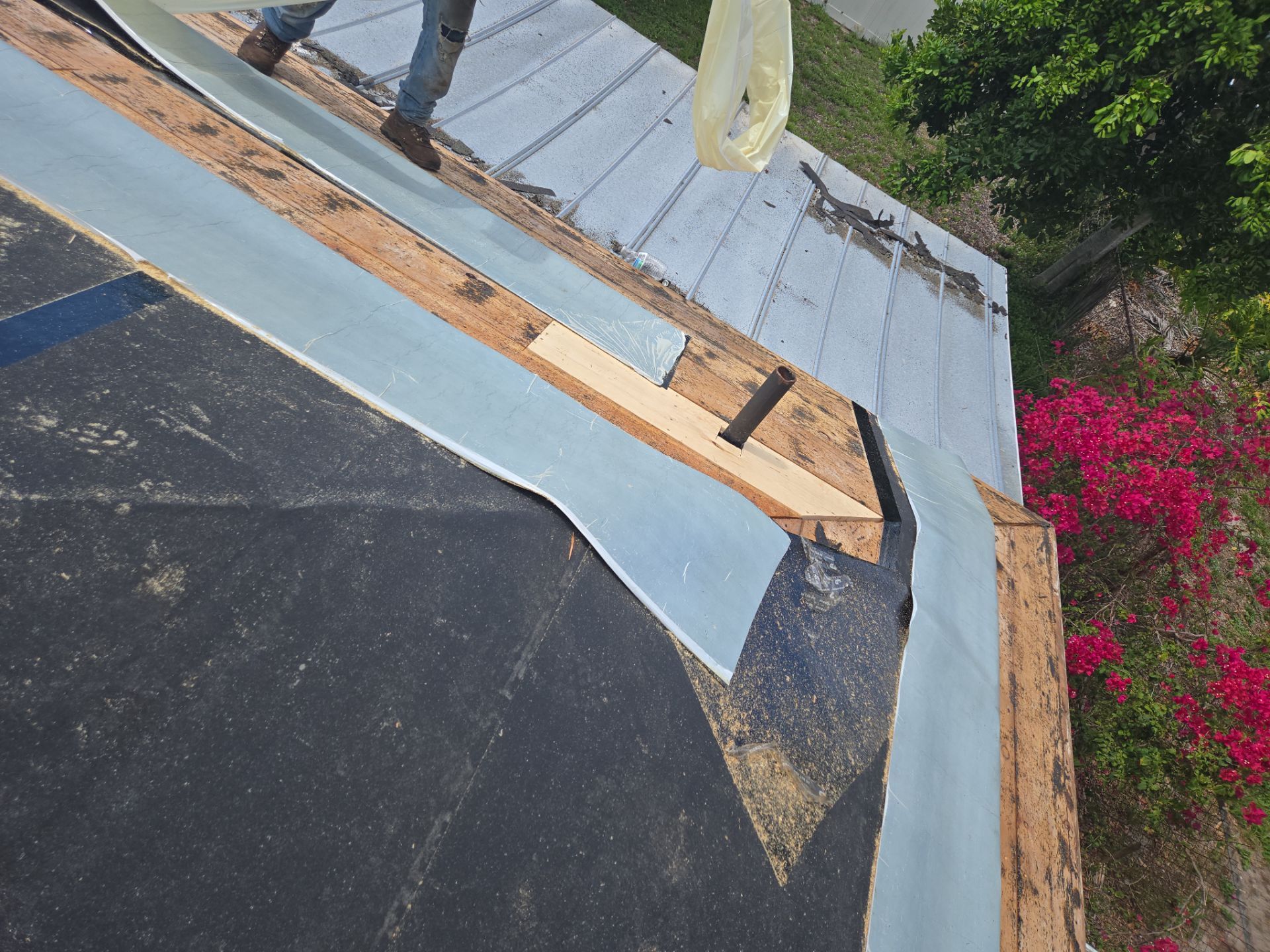 Project in Seminole 33772 by Mitchell Roofing Company LLC