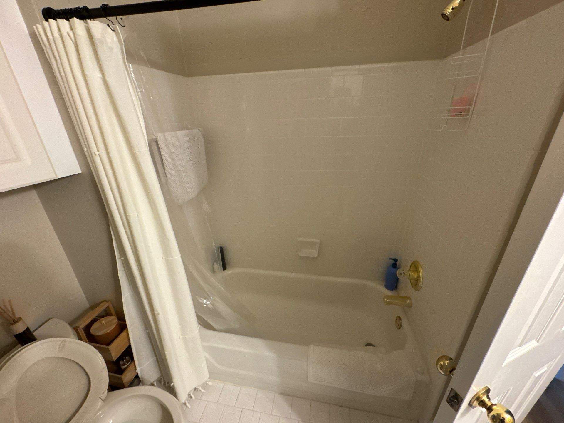 Hall bathroom renovation by Prudencio