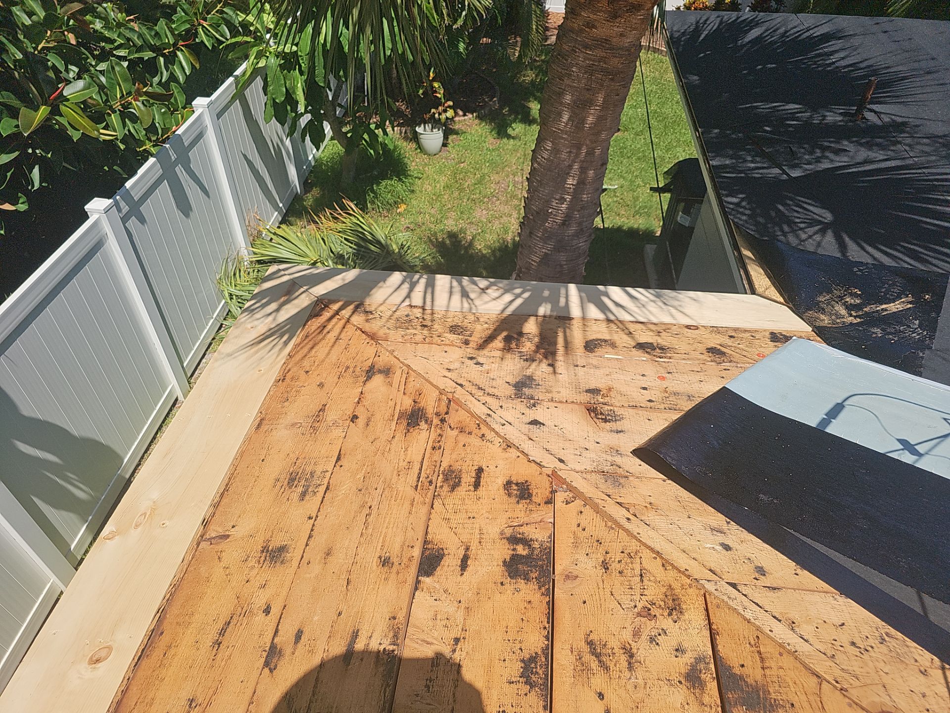 Project in St. Petersburg 33712  by Mitchell Roofing Company LLC 