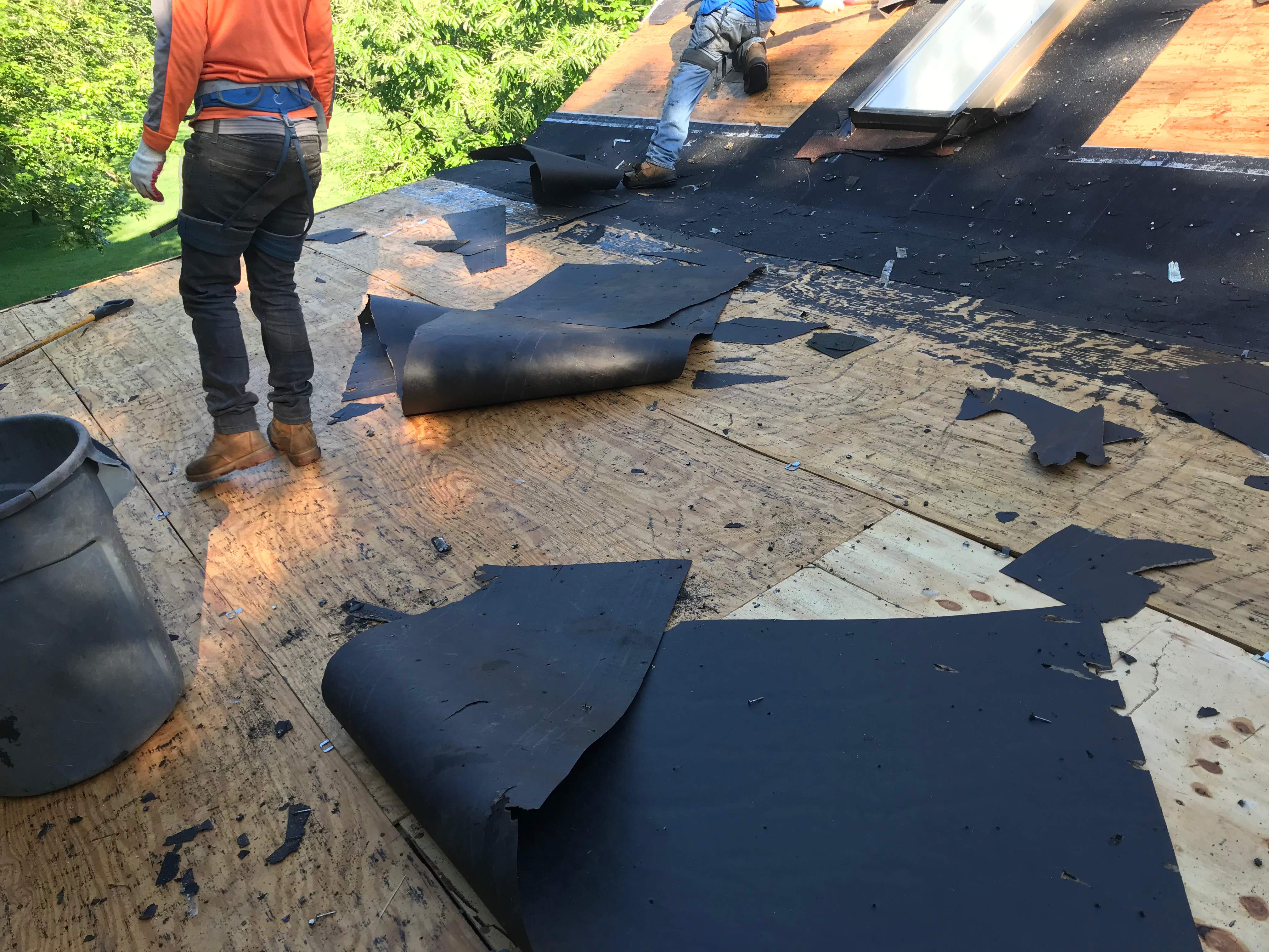 Residential Roofing Installation using Resawn Shake Shingles by Alpha Design Services