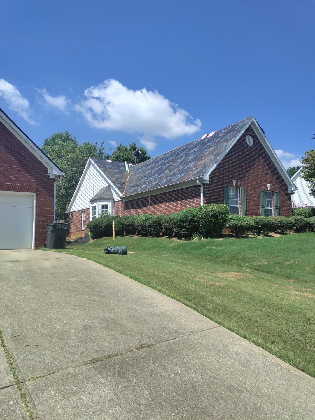 Residential Roof Replacement using Owens Corning Onyx Black by Inspector Roofing and Restoration
