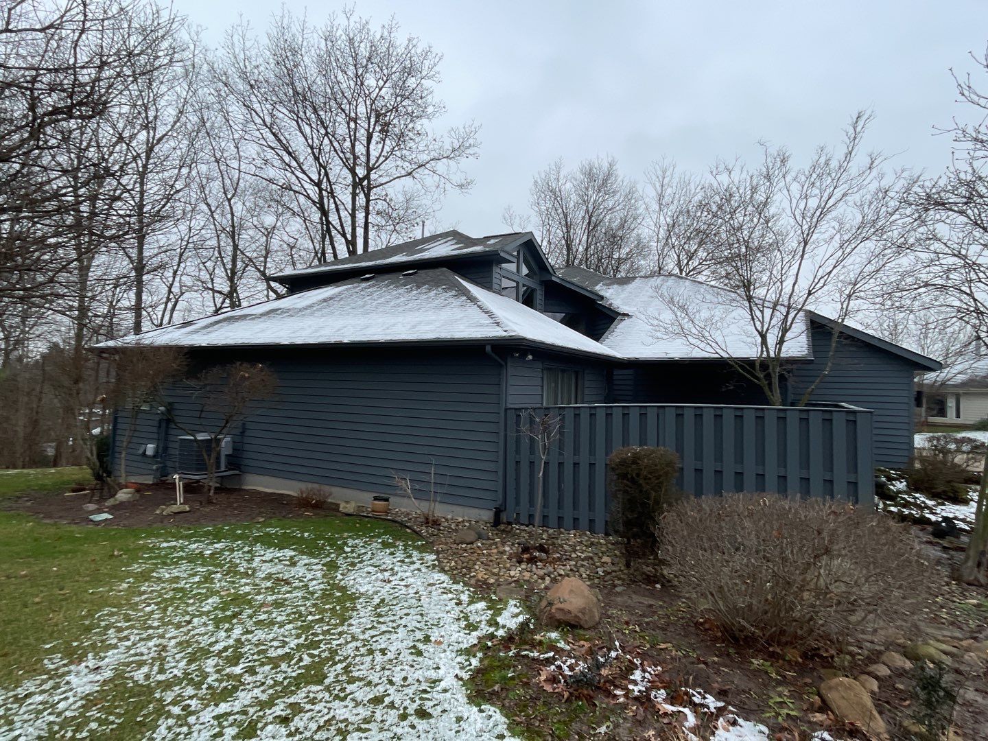 EDCO Arrowline Slate Metal Shingle Roof in Fort Wayne, Indiana by 4Ever Metal Roofing