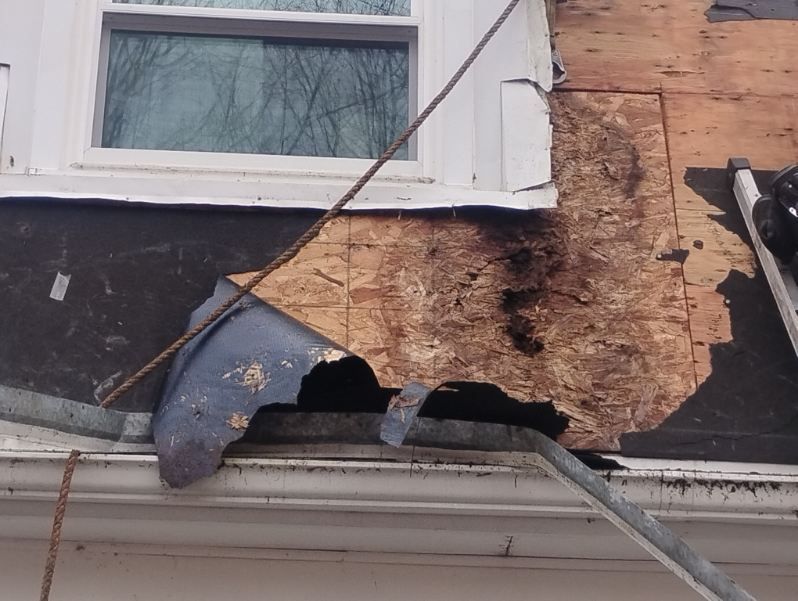 Grabow Home Remodel Sheboygan  by Gellings Roofing and Siding LLC