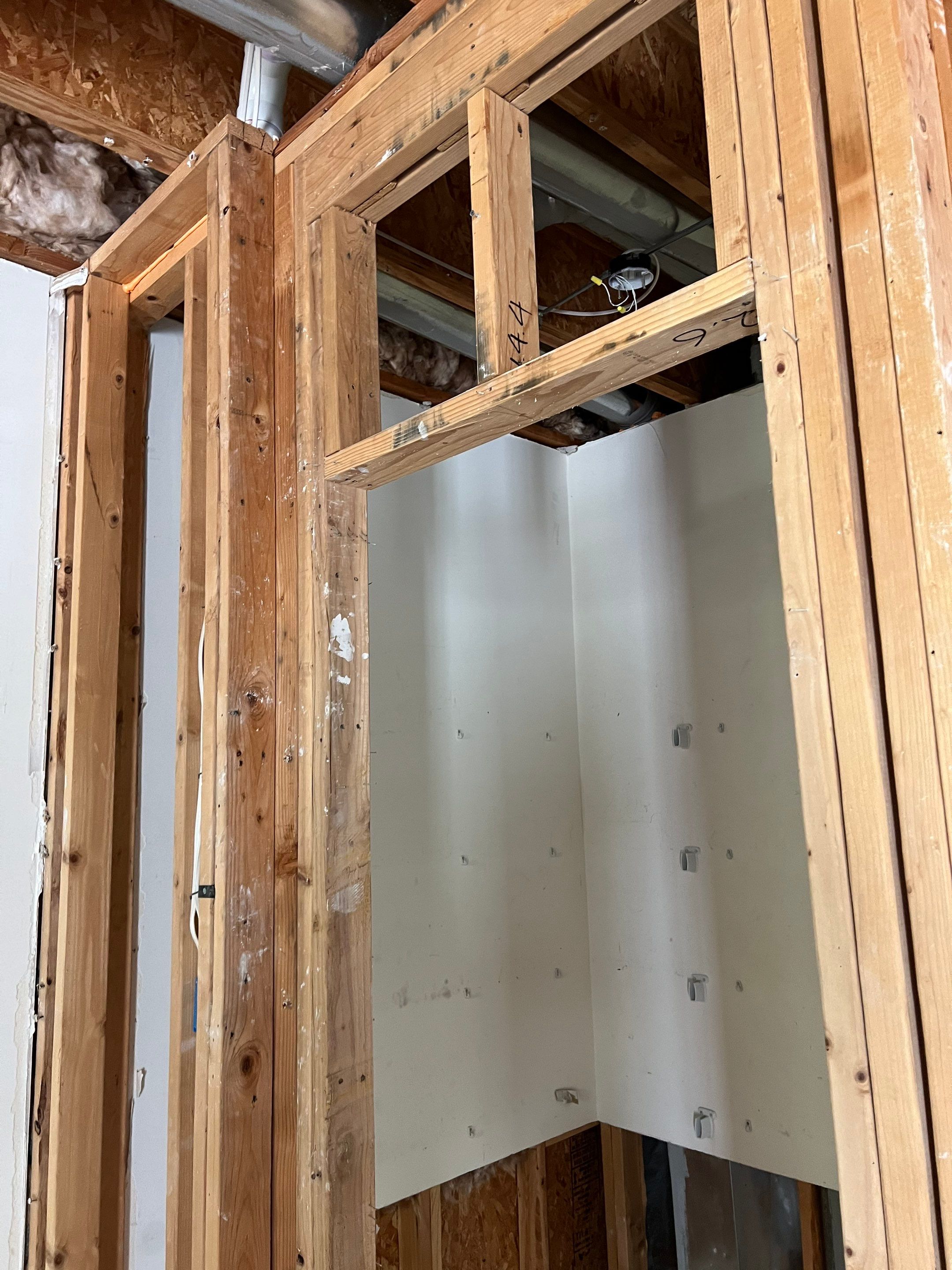 After Hours Emergency Water Extraction and Restoration in Middletown, Delaware by Healthy Home Solutions