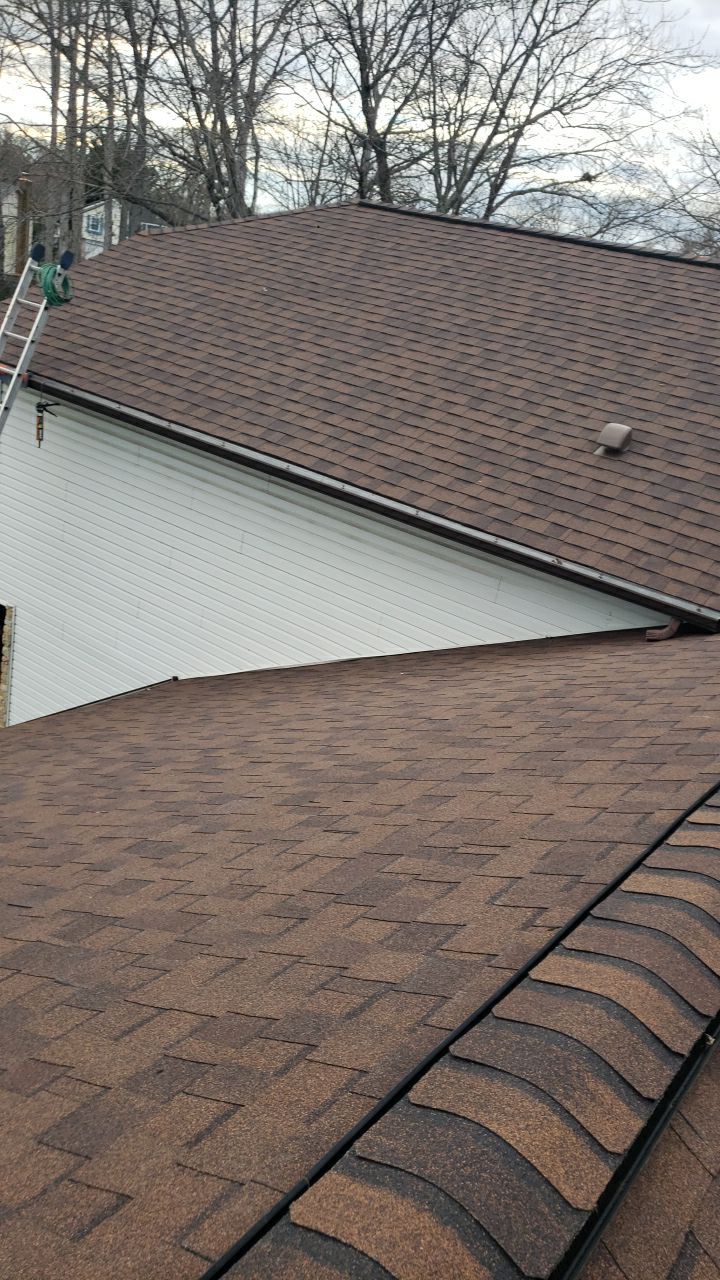 Springfield: CertainTeed Landmark Designer Shingles in Burnt Sienna by RM Banning, Inc.