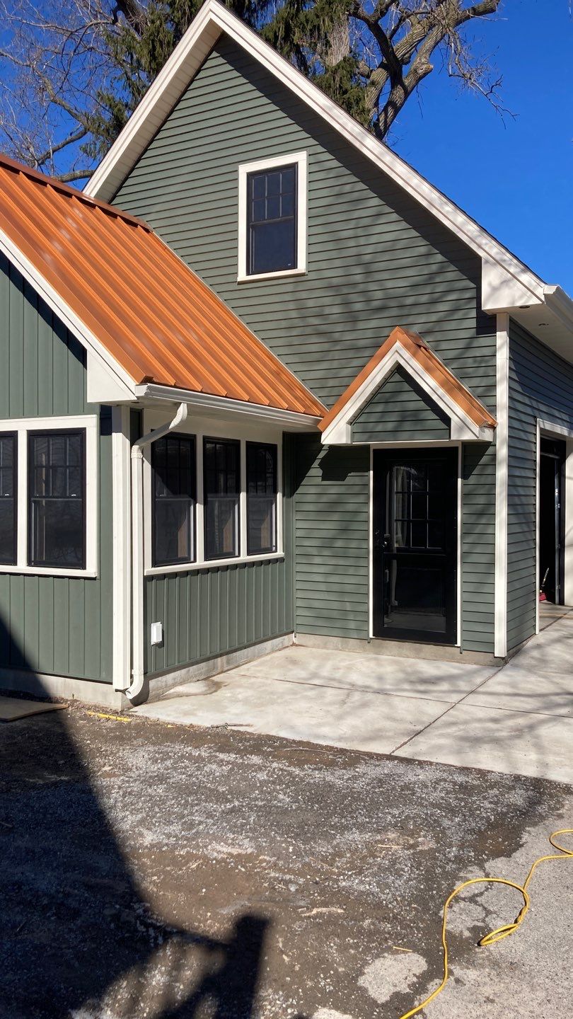 Garage by Ivy Lea Construction