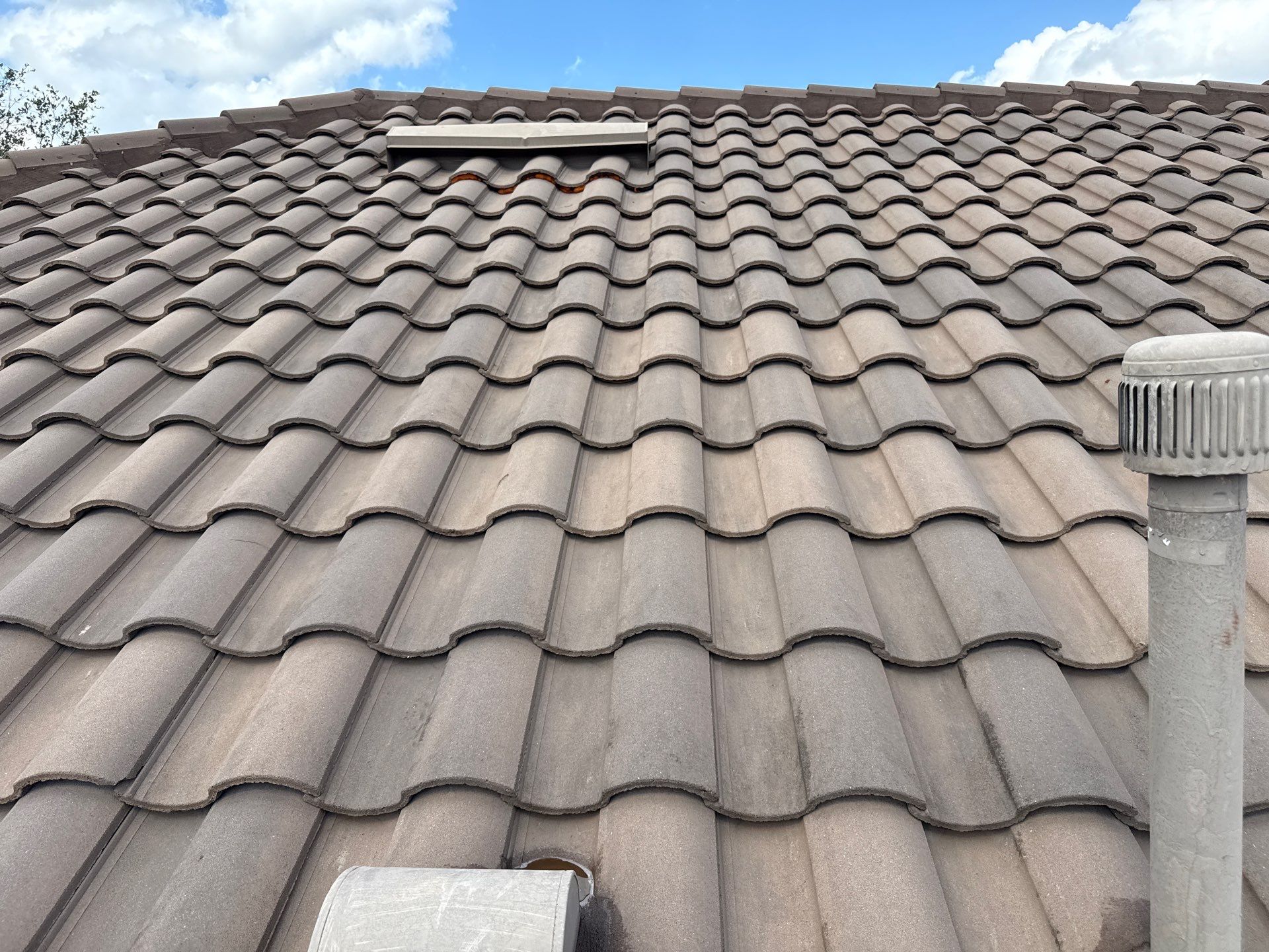 Tile Roof & Pool Deck Cleaning in Artisan Lakes Esplanade, Palmetto, FL – Sunshine AquaWash by Sunshine AquaWash