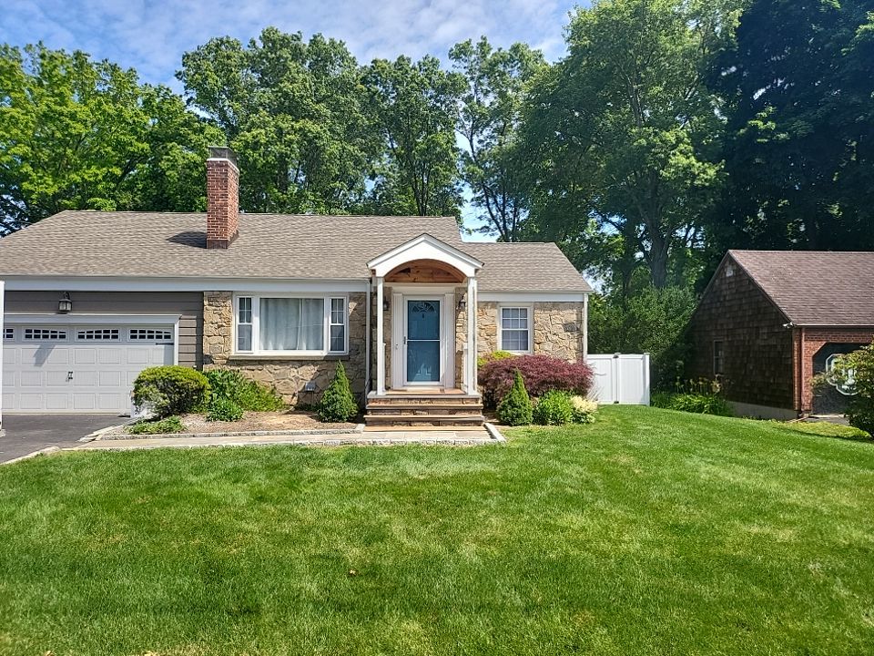 Azek Installation and rails  by A Plus Exterior