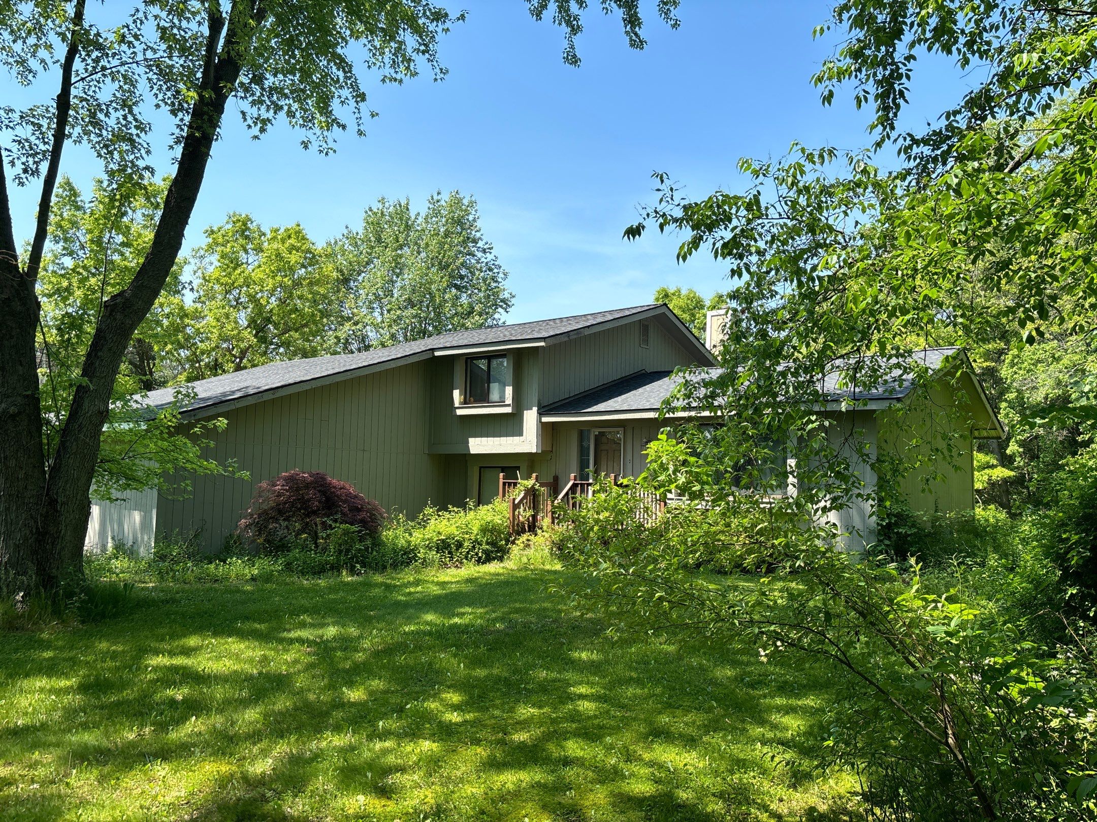 Siding Replacement using Alside D4 1/2" Dutchlap by 180 Contractors
