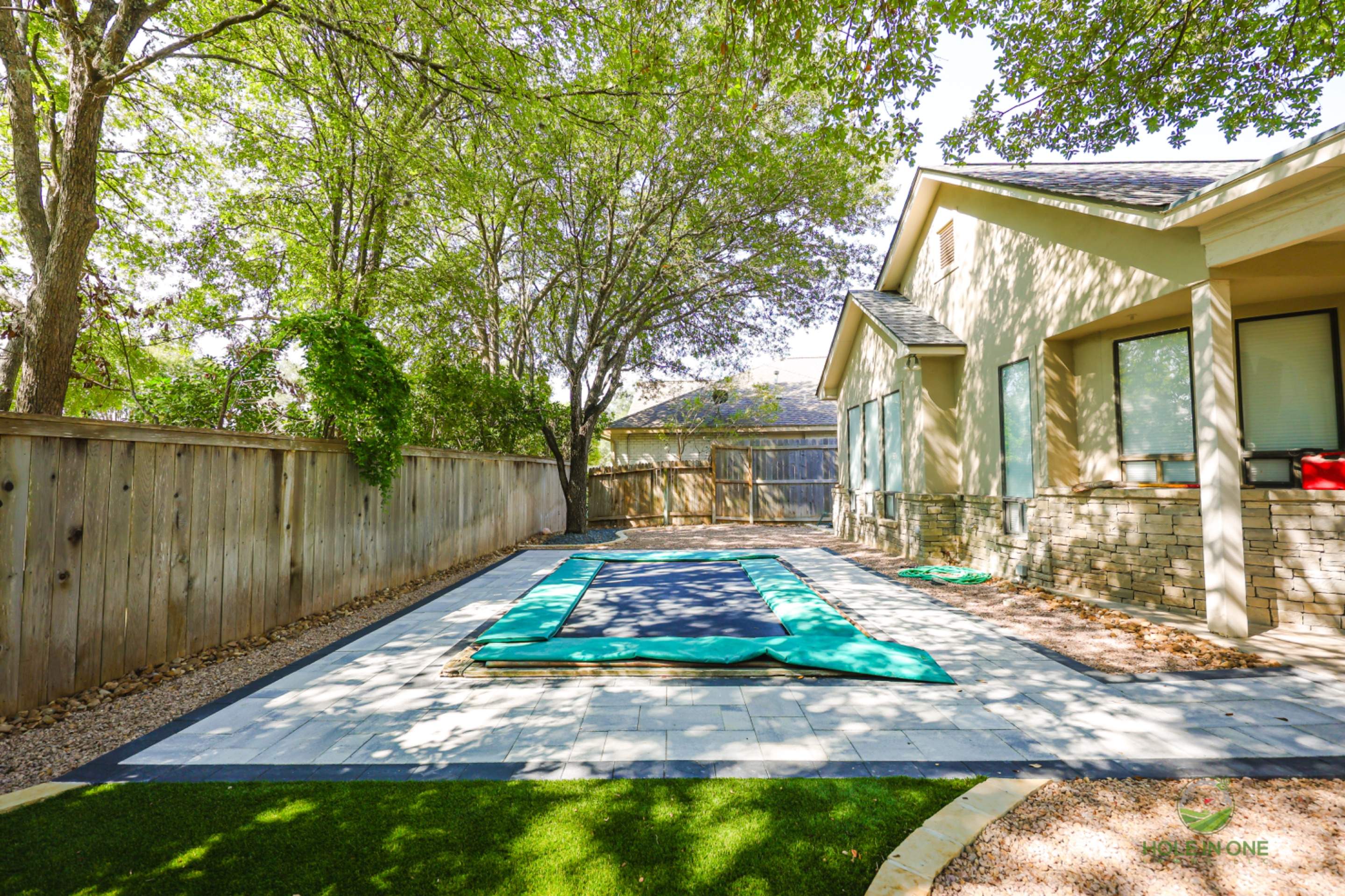 Chase Oak, San Antonio Tx. by Hole In One Lawns, LLC
